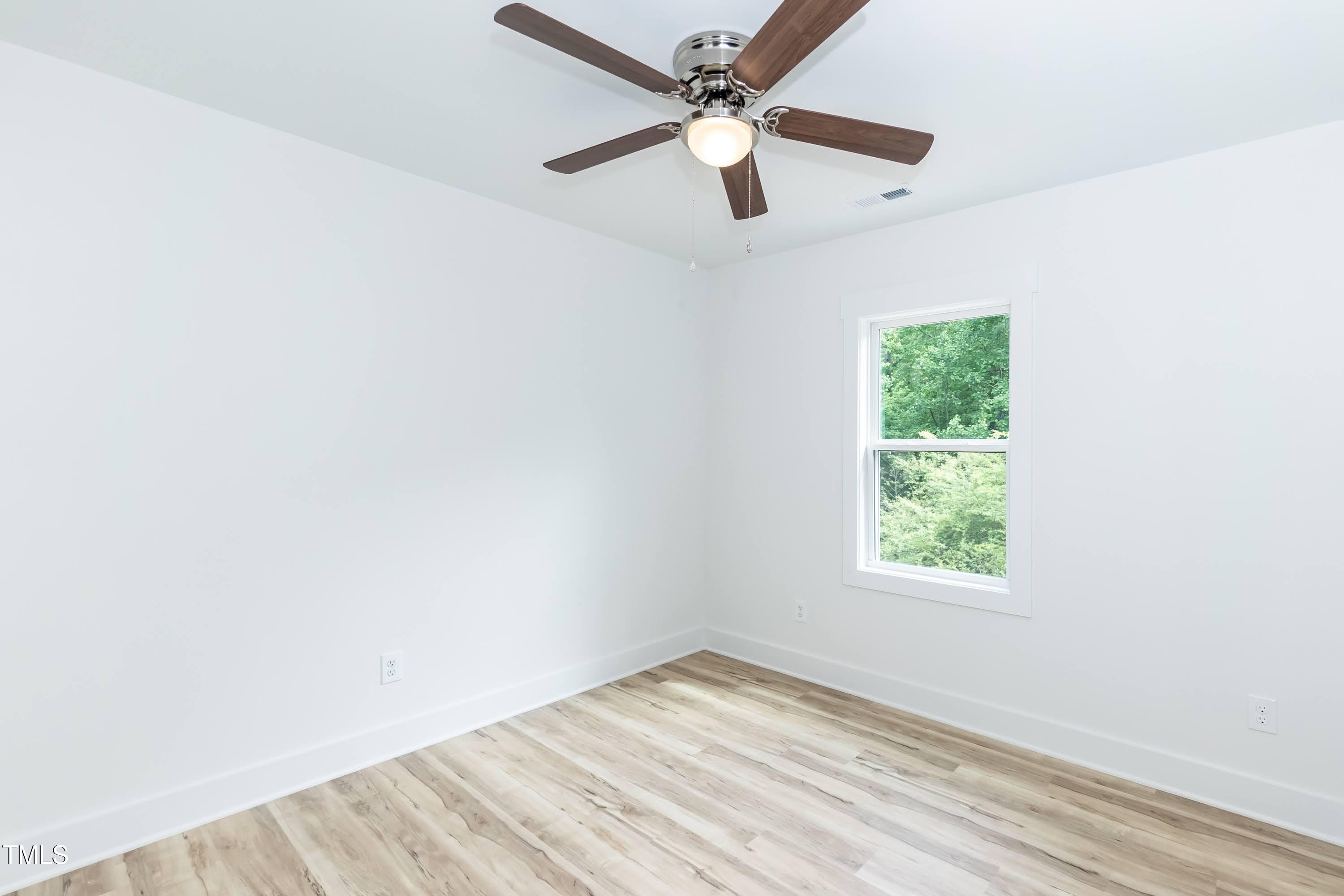 1057 |1059 E Harnett Street