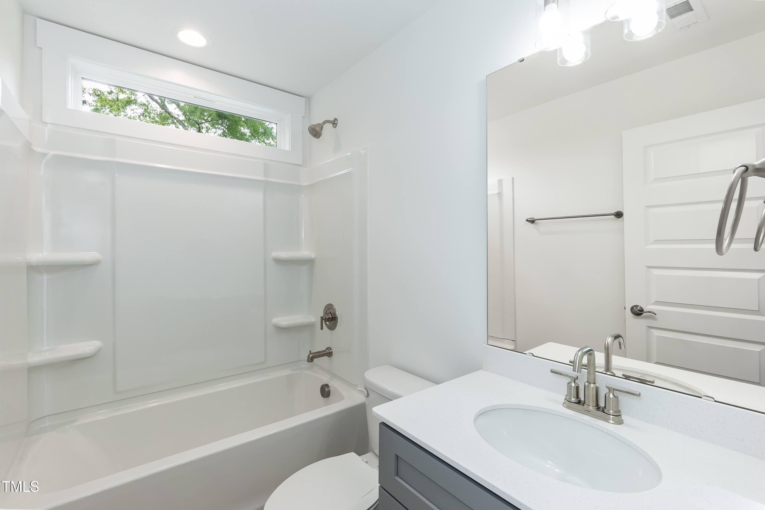 1057 |1059 E Harnett Street