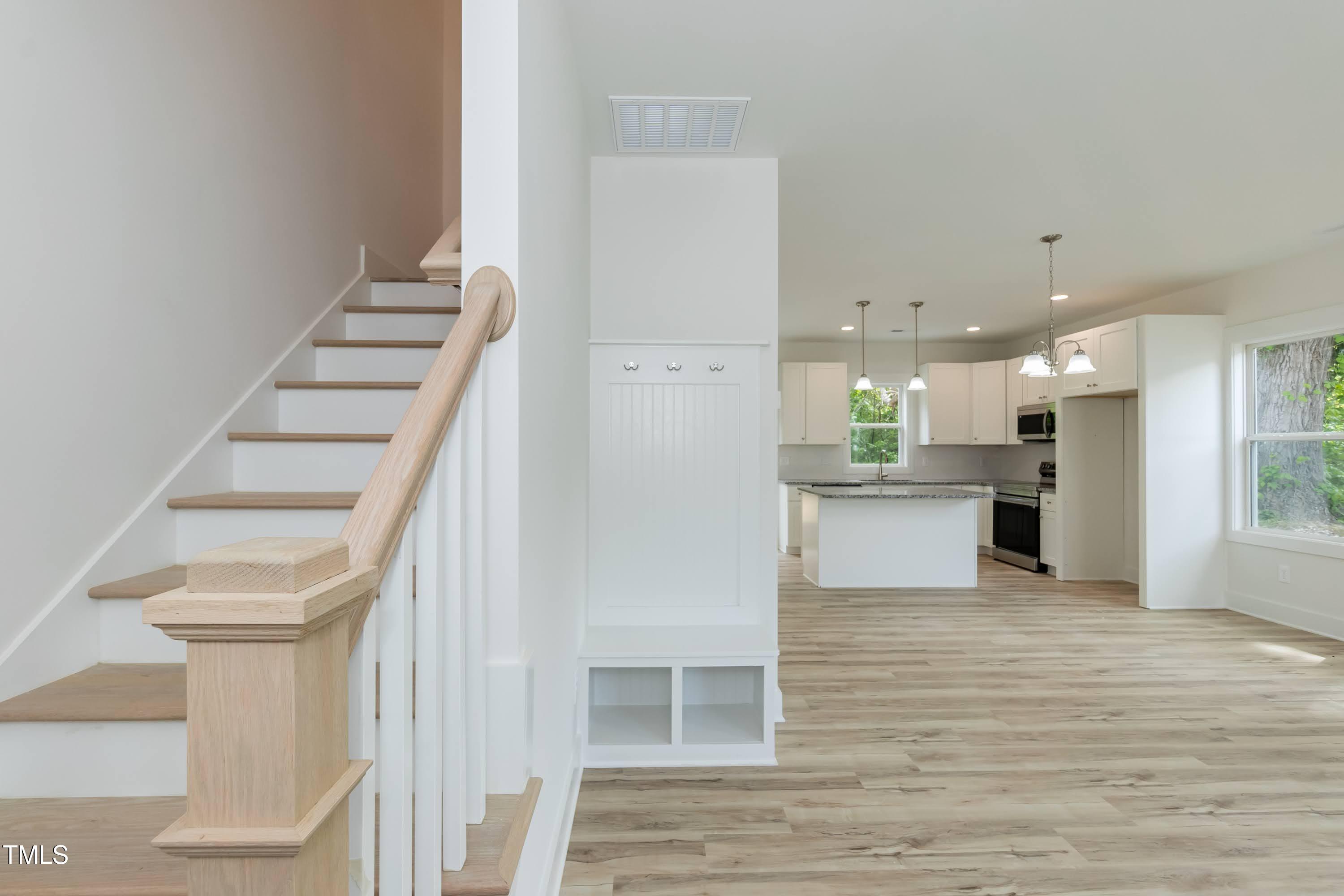 1057 |1059 E Harnett Street