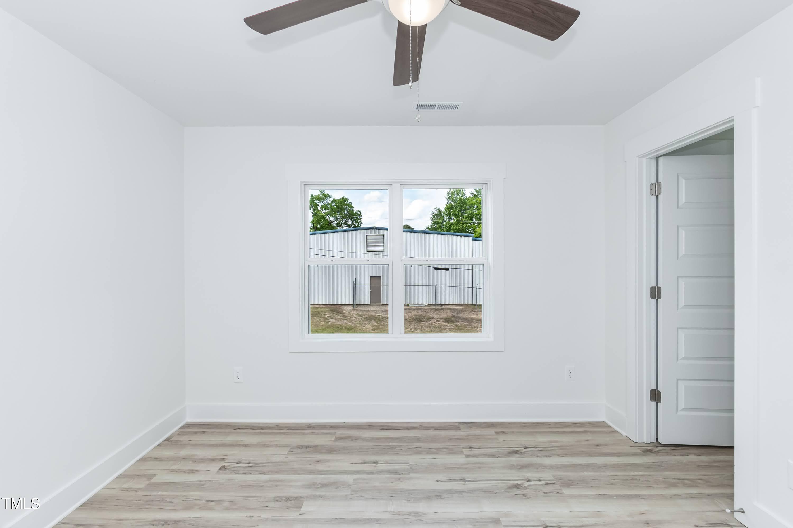 1057 |1059 E Harnett Street