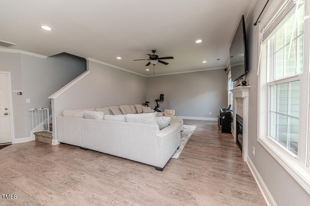 216 Weston Woods Street