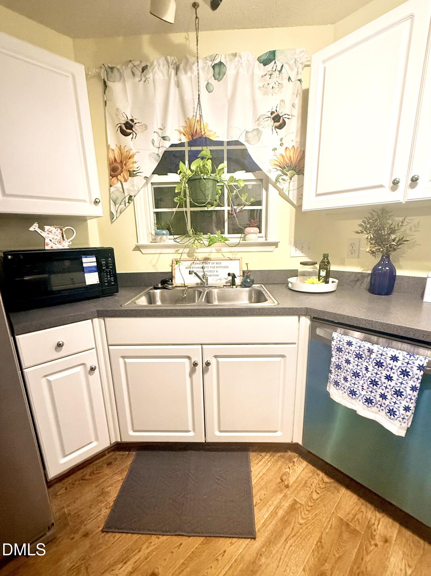 2221 Delaney Drive # 112