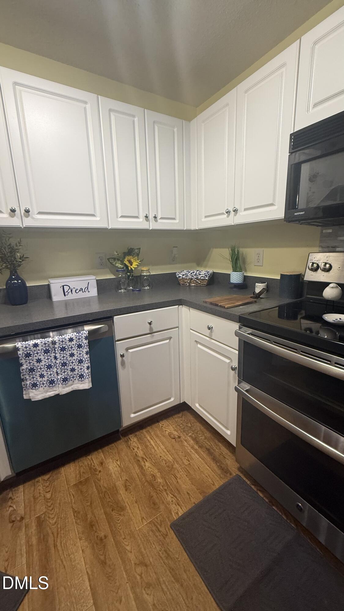 2221 Delaney Drive # 112