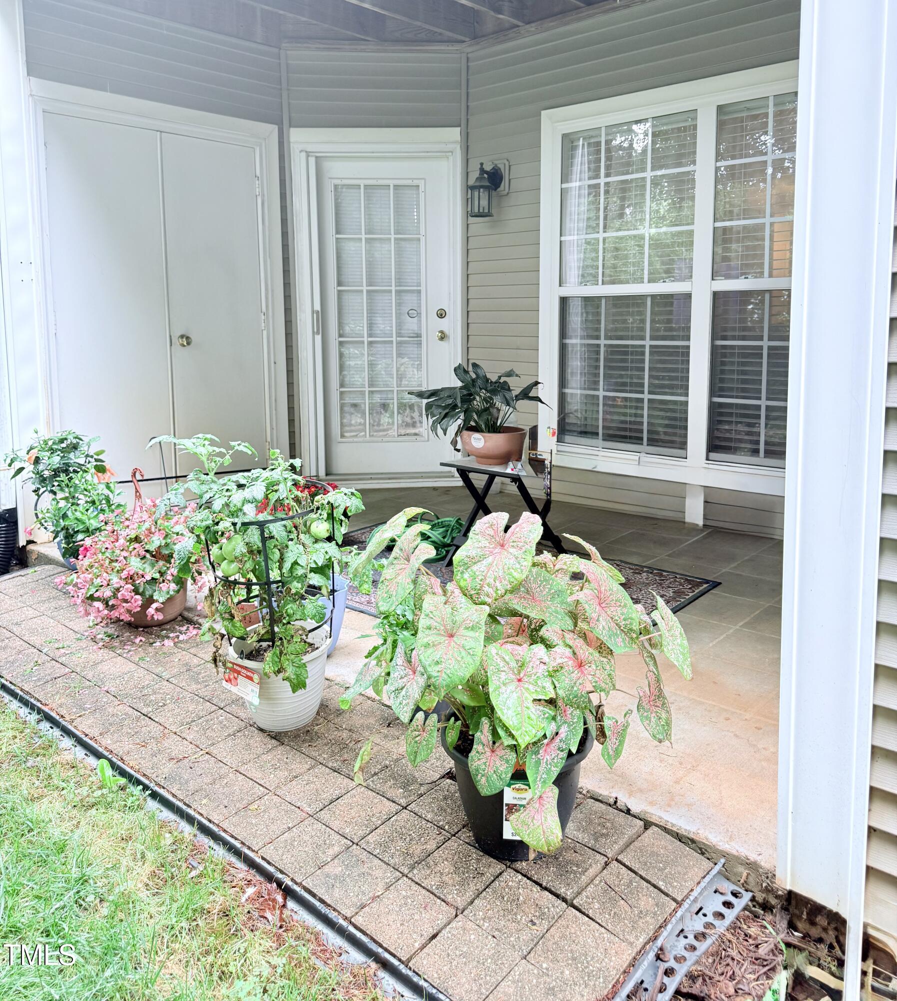 2221 Delaney Drive # 112