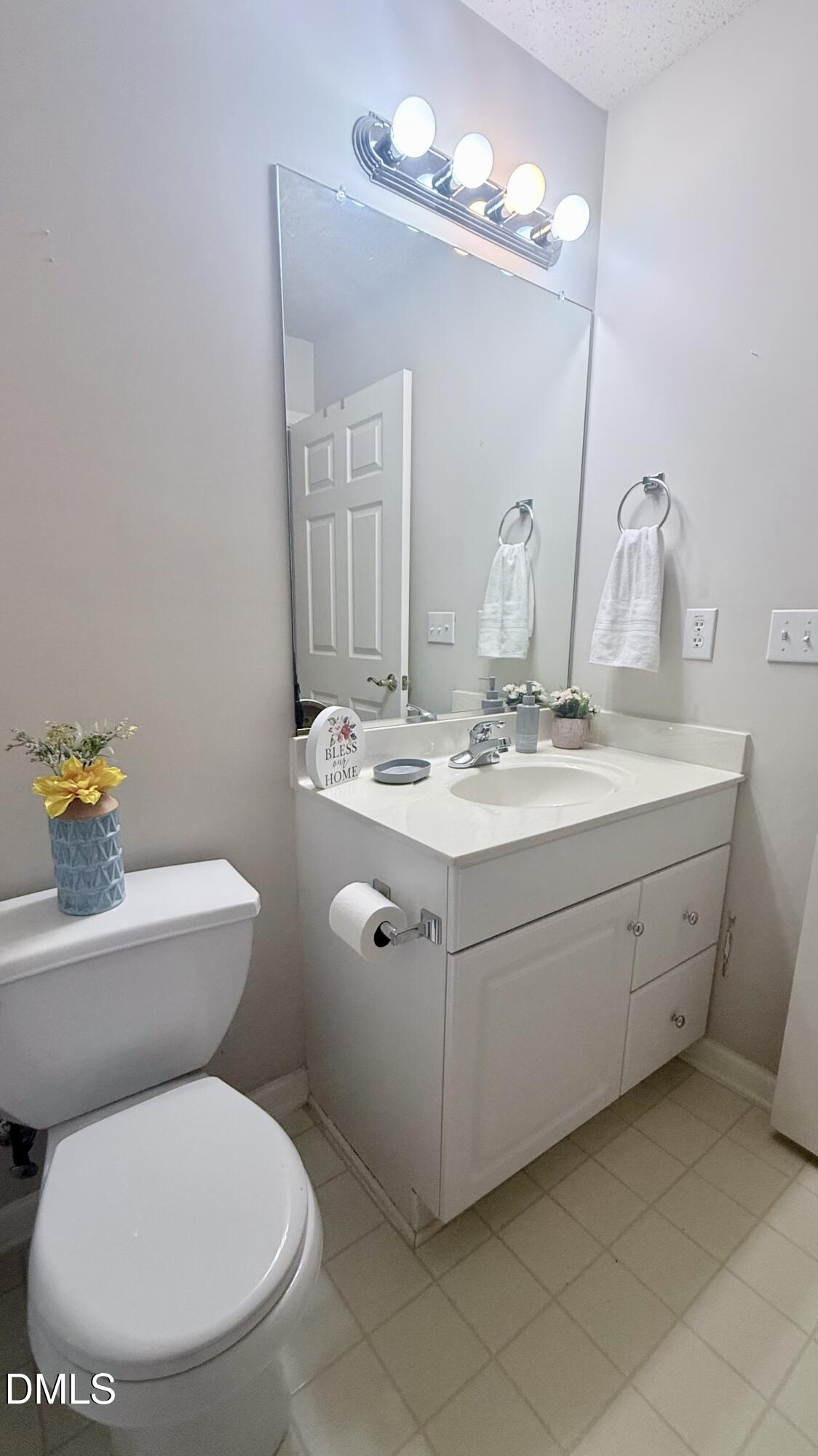 2221 Delaney Drive # 112