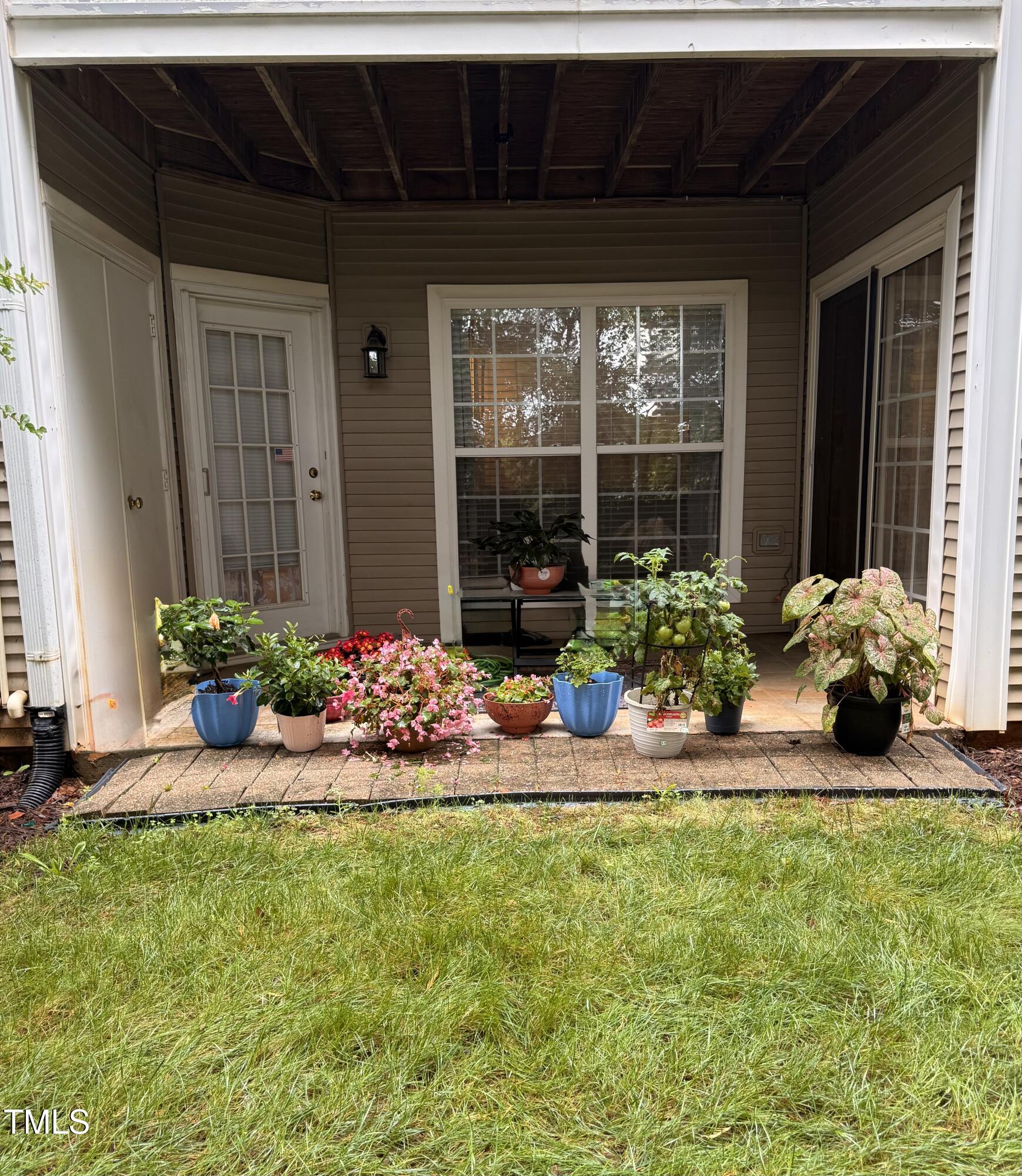 2221 Delaney Drive # 112