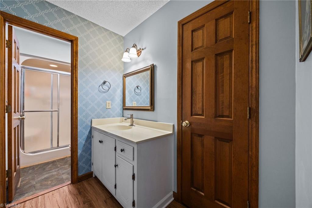 3256 Mansfield Road