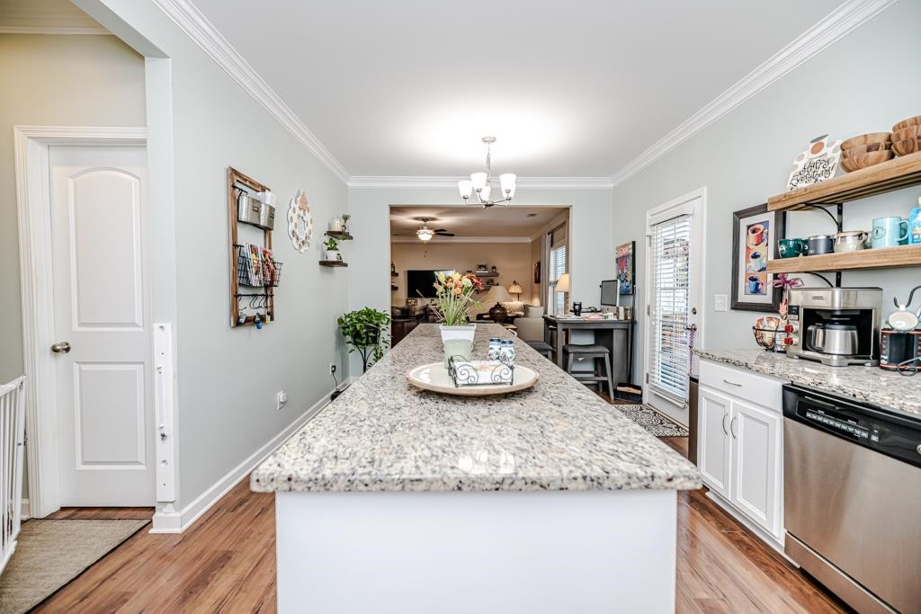 2421 Westgate Drive