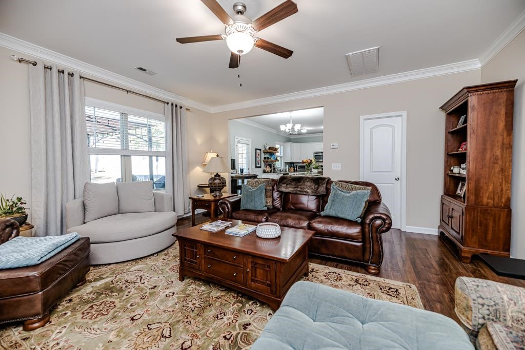 2421 Westgate Drive