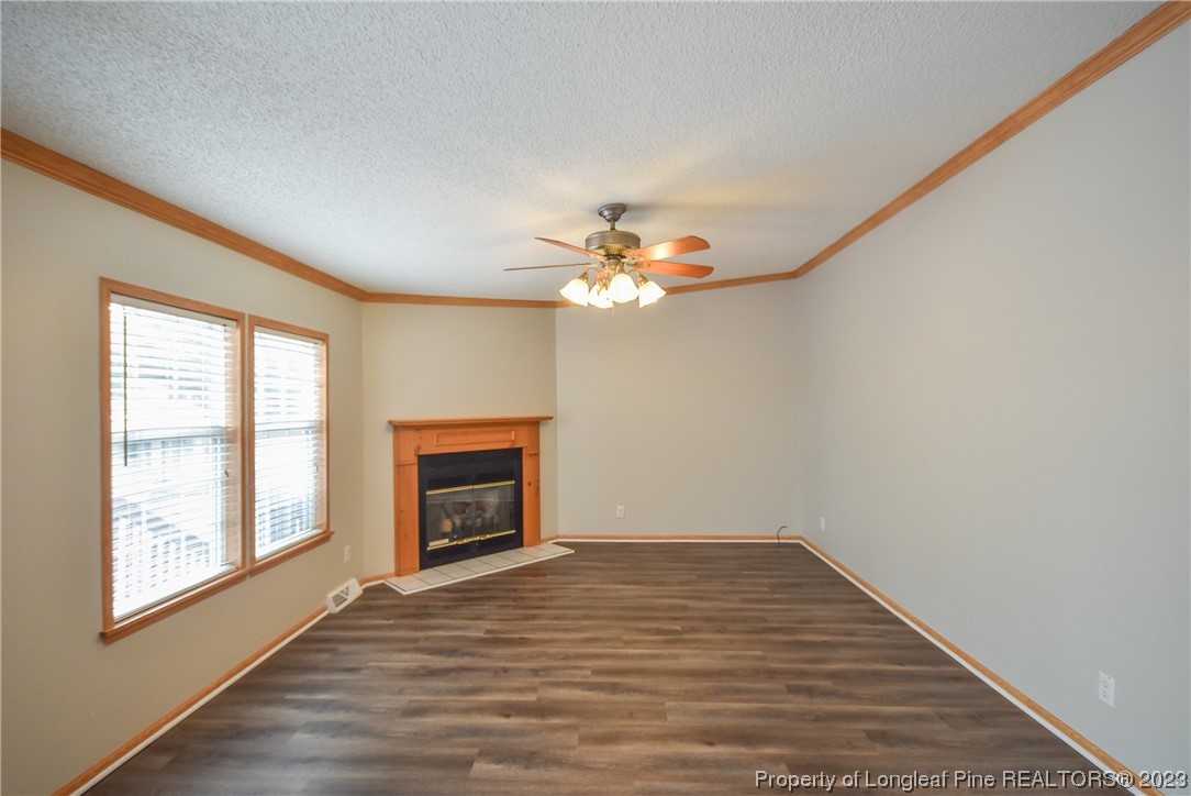 1205 Tingen Road