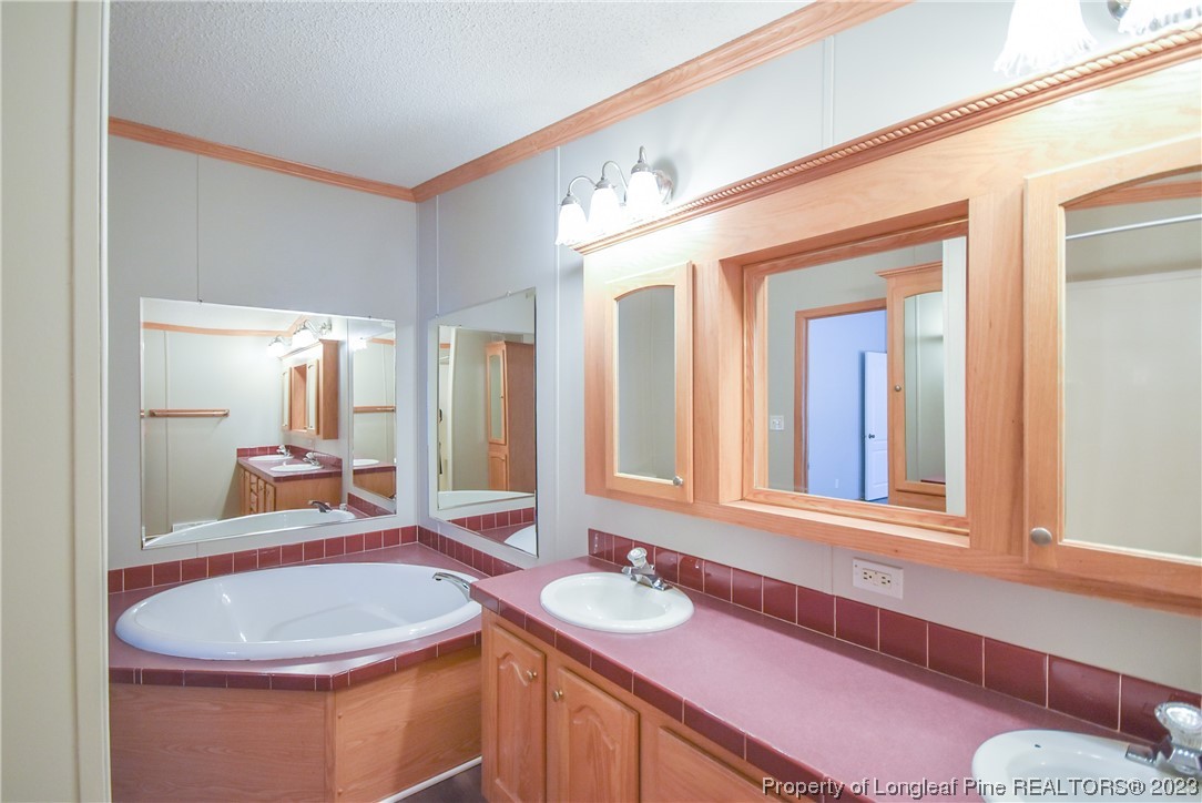 1205 Tingen Road