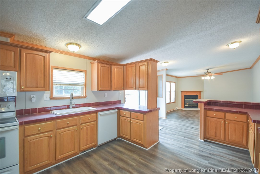 1205 Tingen Road
