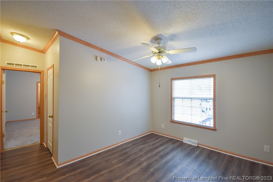 1205 Tingen Road