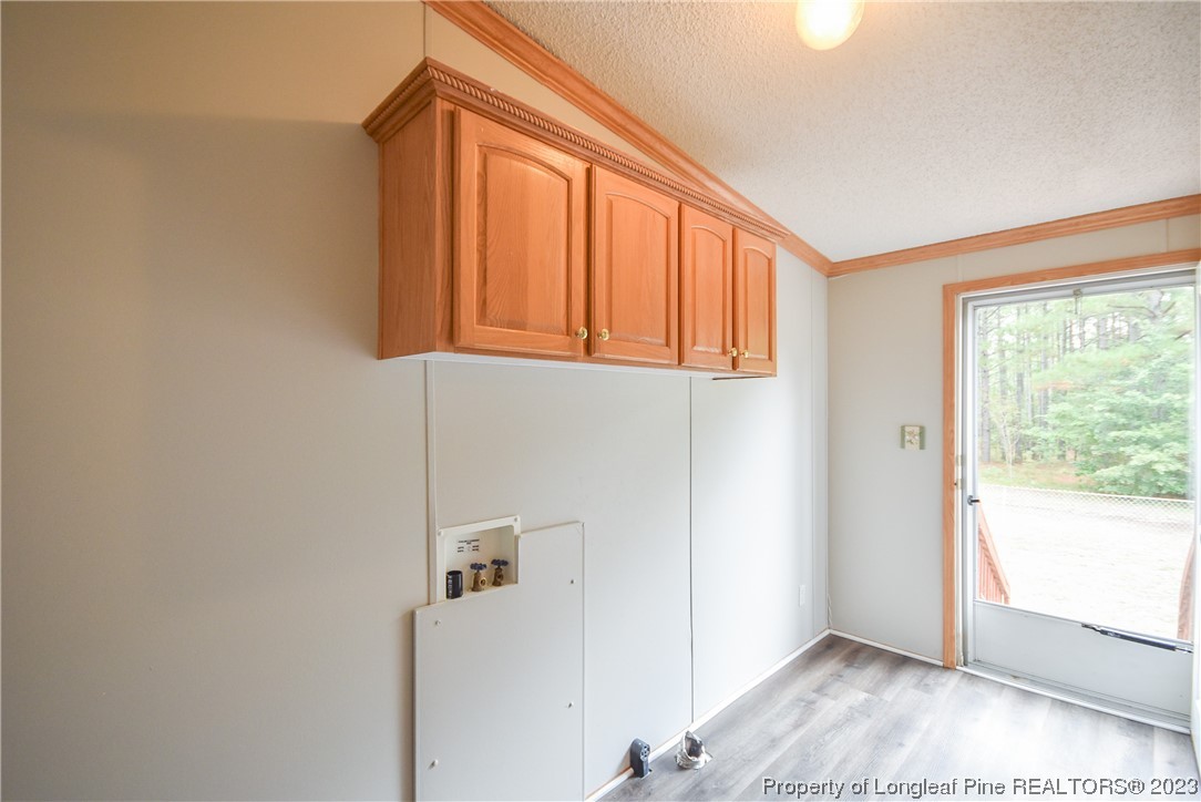 1205 Tingen Road