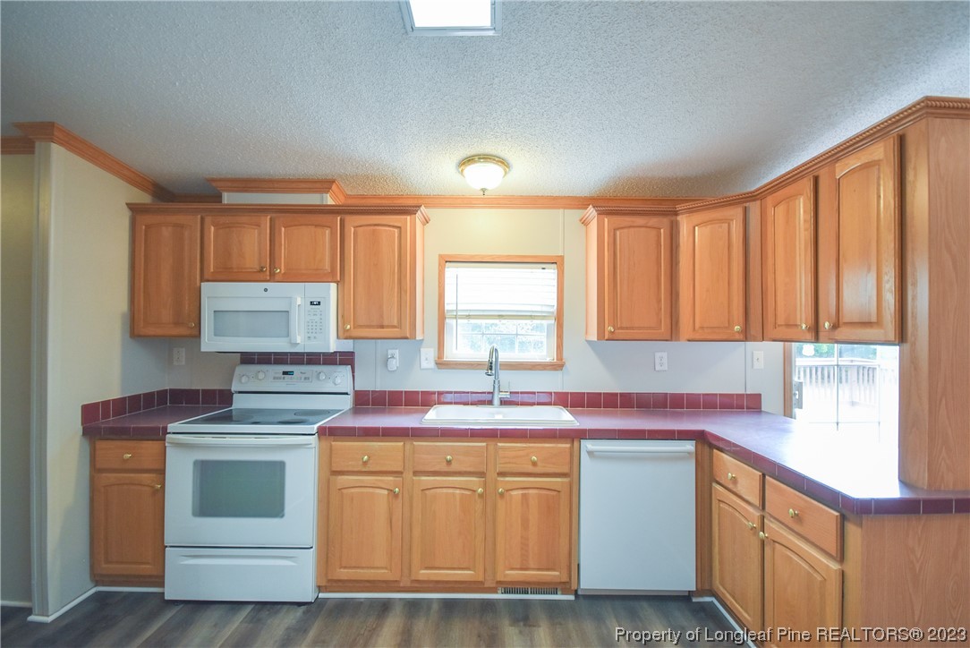 1205 Tingen Road
