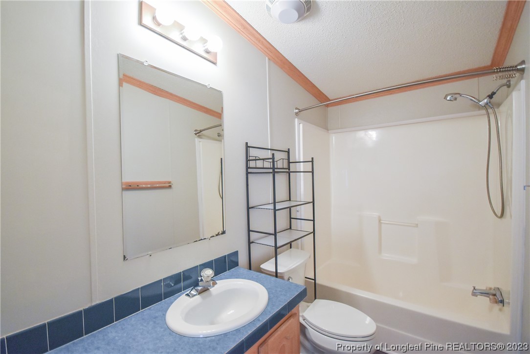 1205 Tingen Road