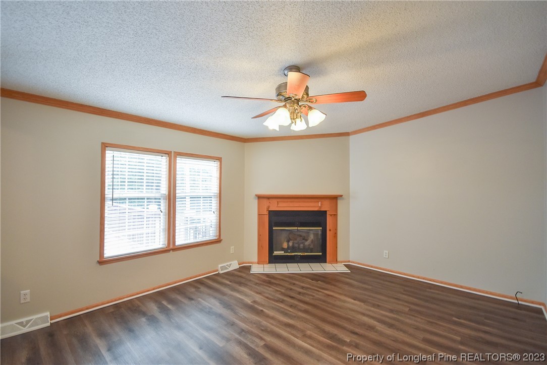1205 Tingen Road