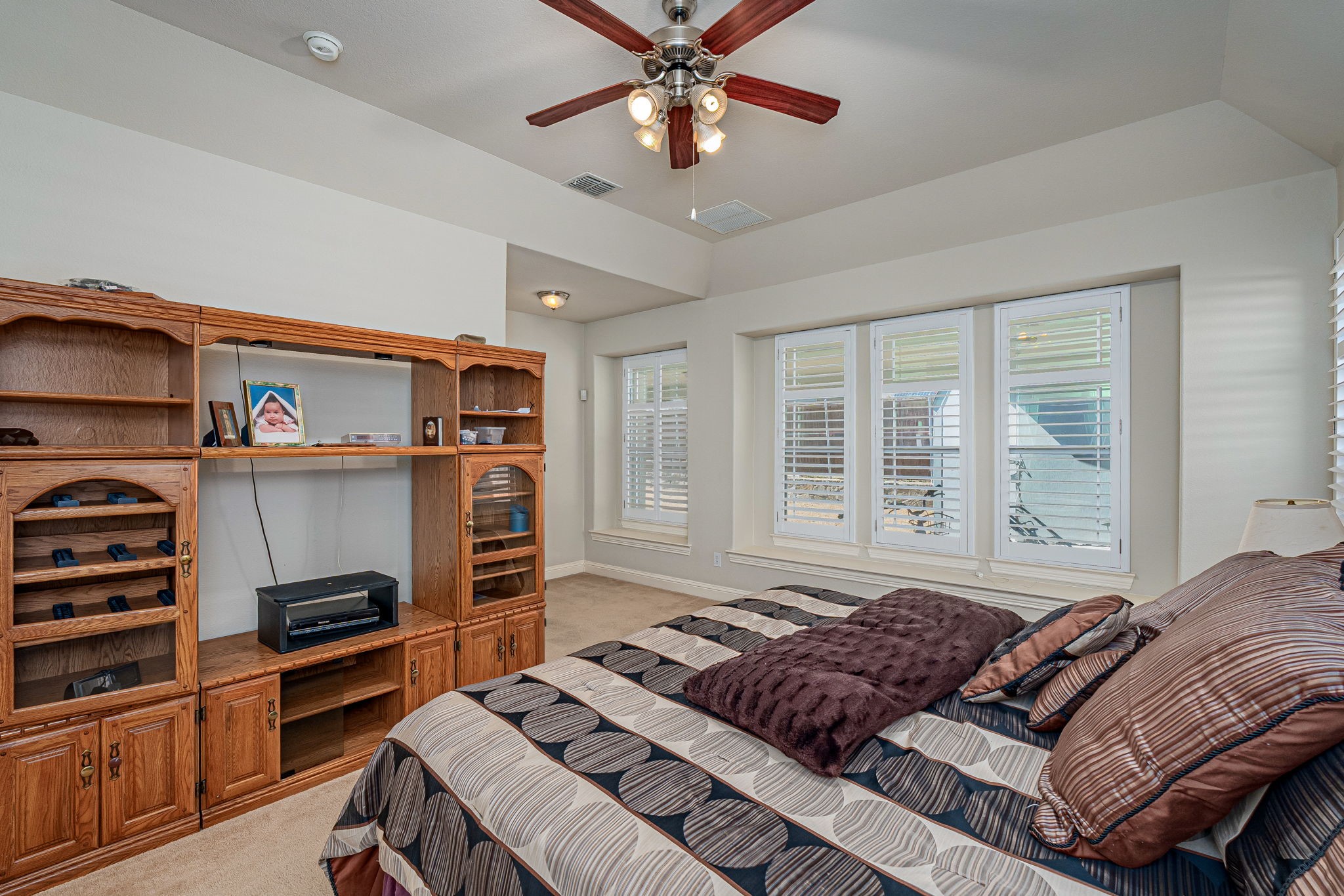 6901 Canyon Meadow Drive