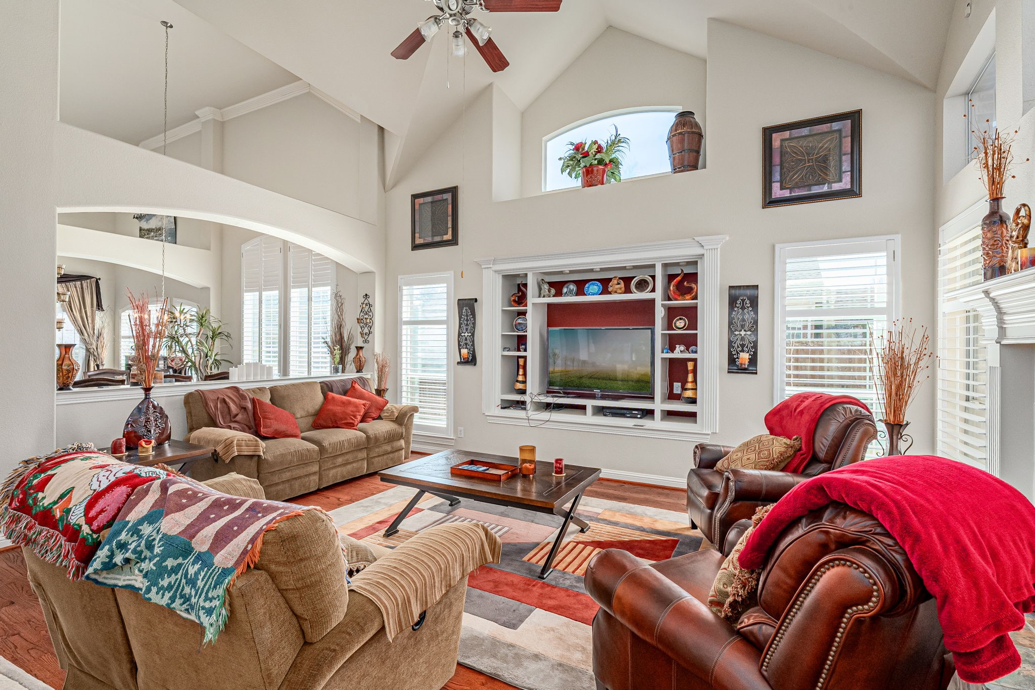 6901 Canyon Meadow Drive