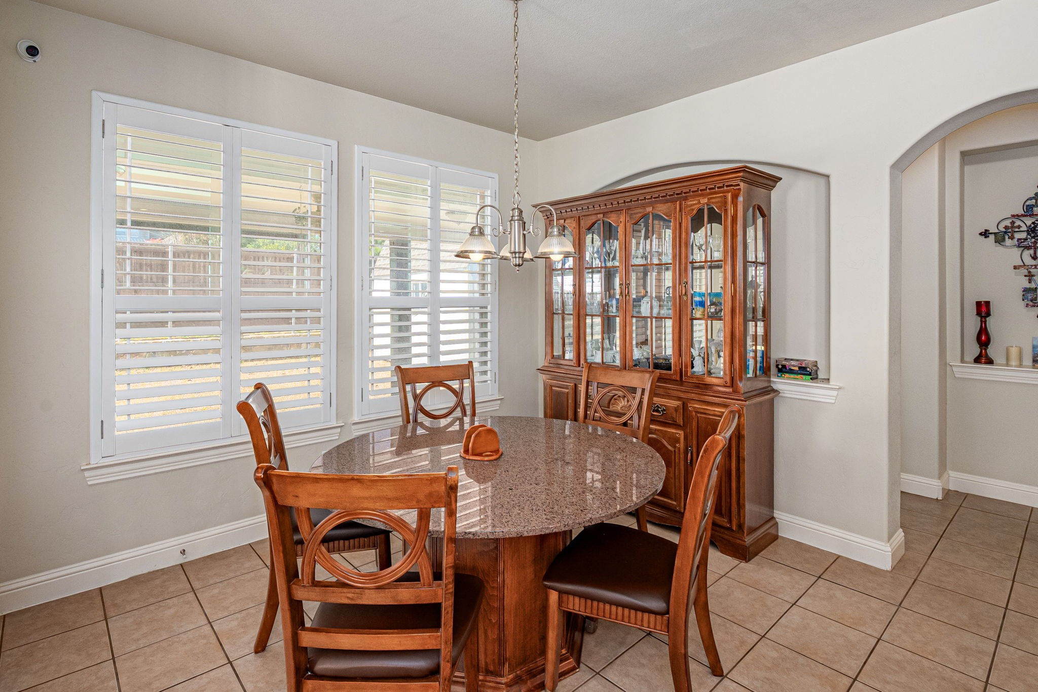 6901 Canyon Meadow Drive