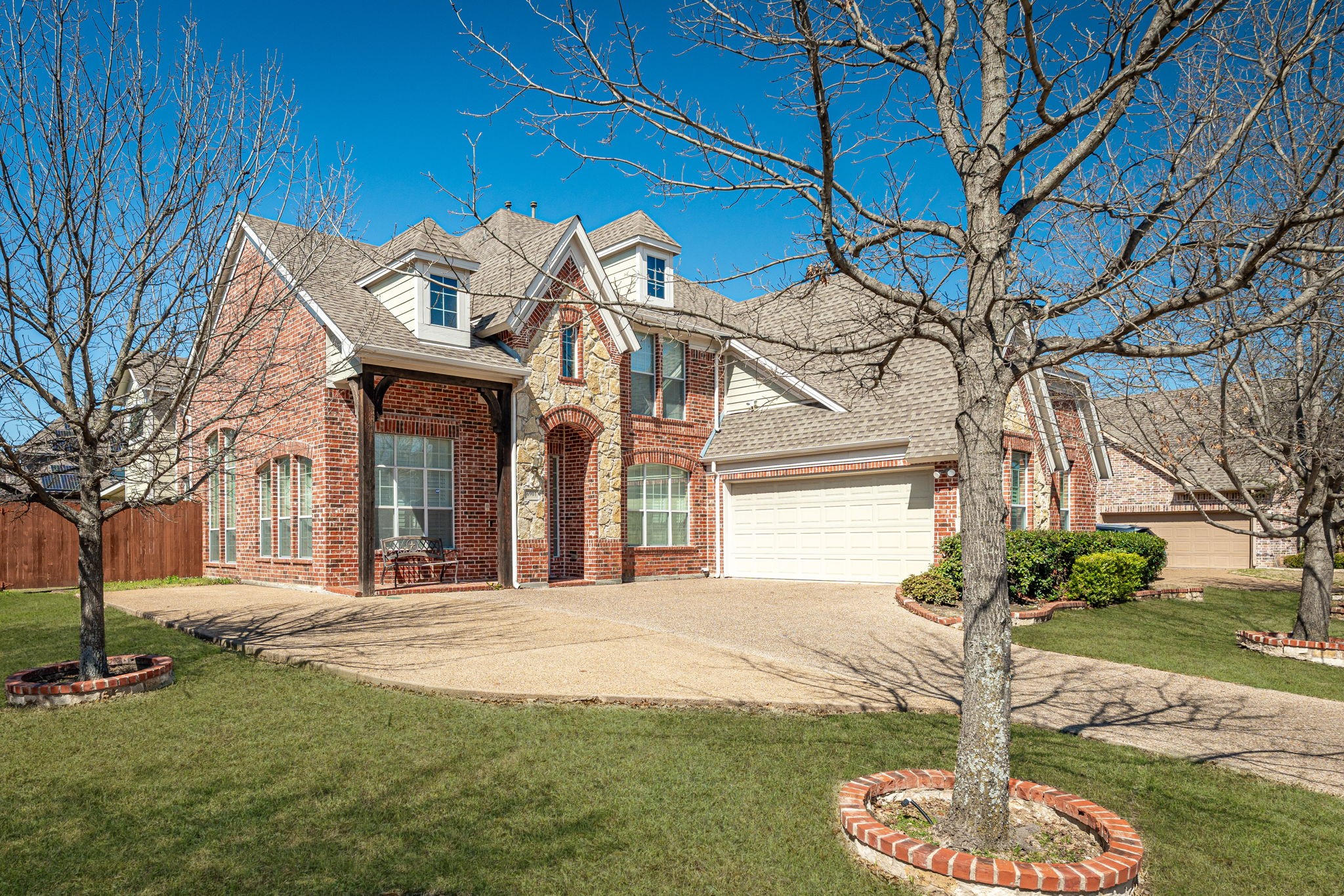 6901 Canyon Meadow Drive