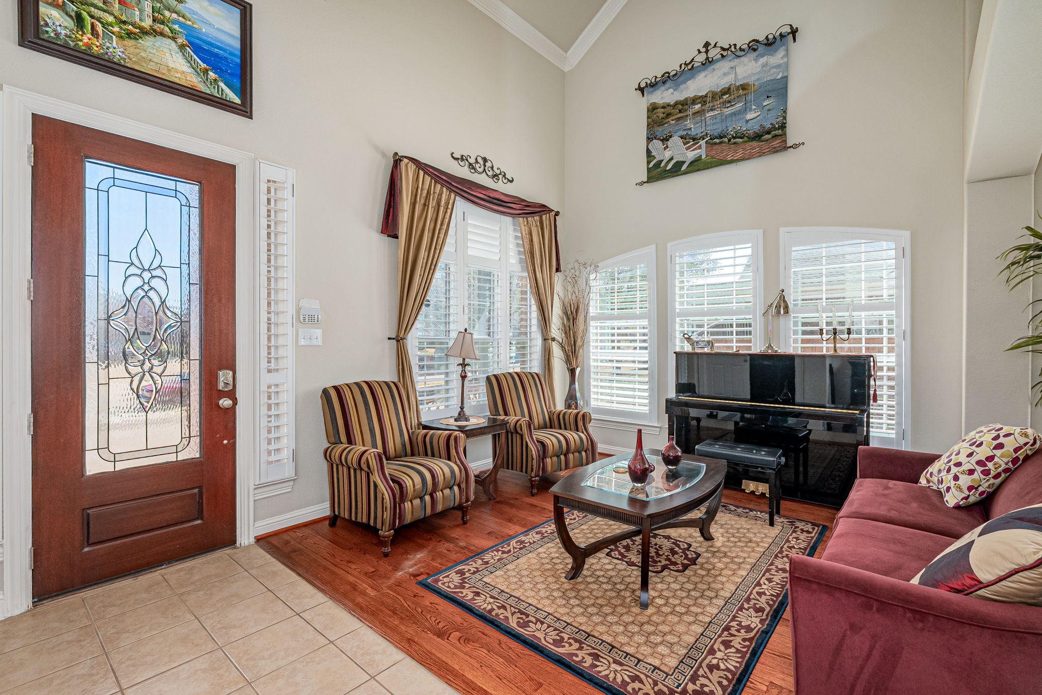 6901 Canyon Meadow Drive