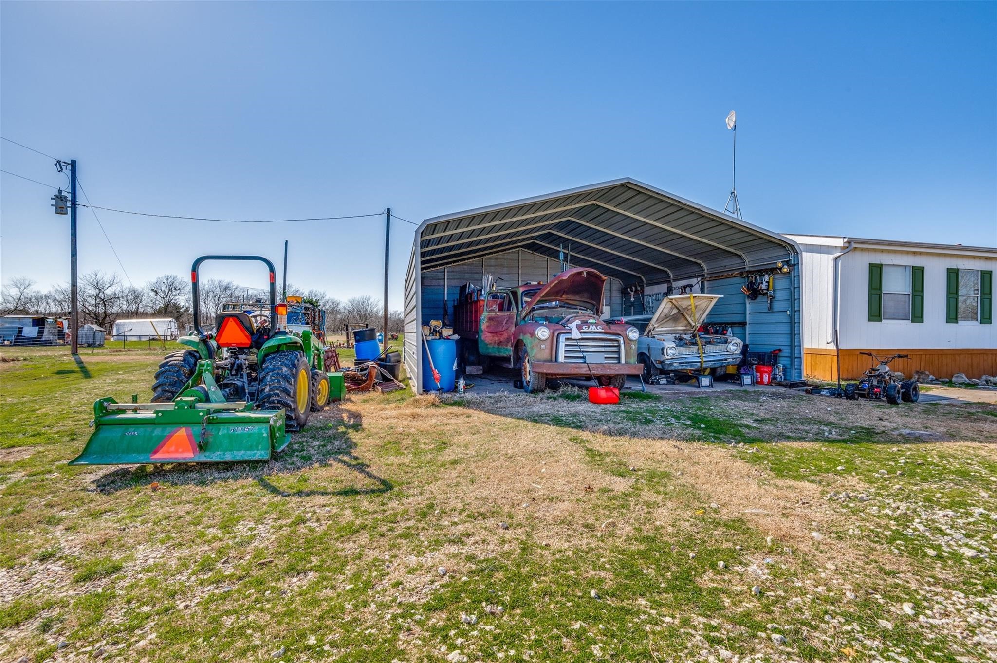 9876 NW County Road 2221