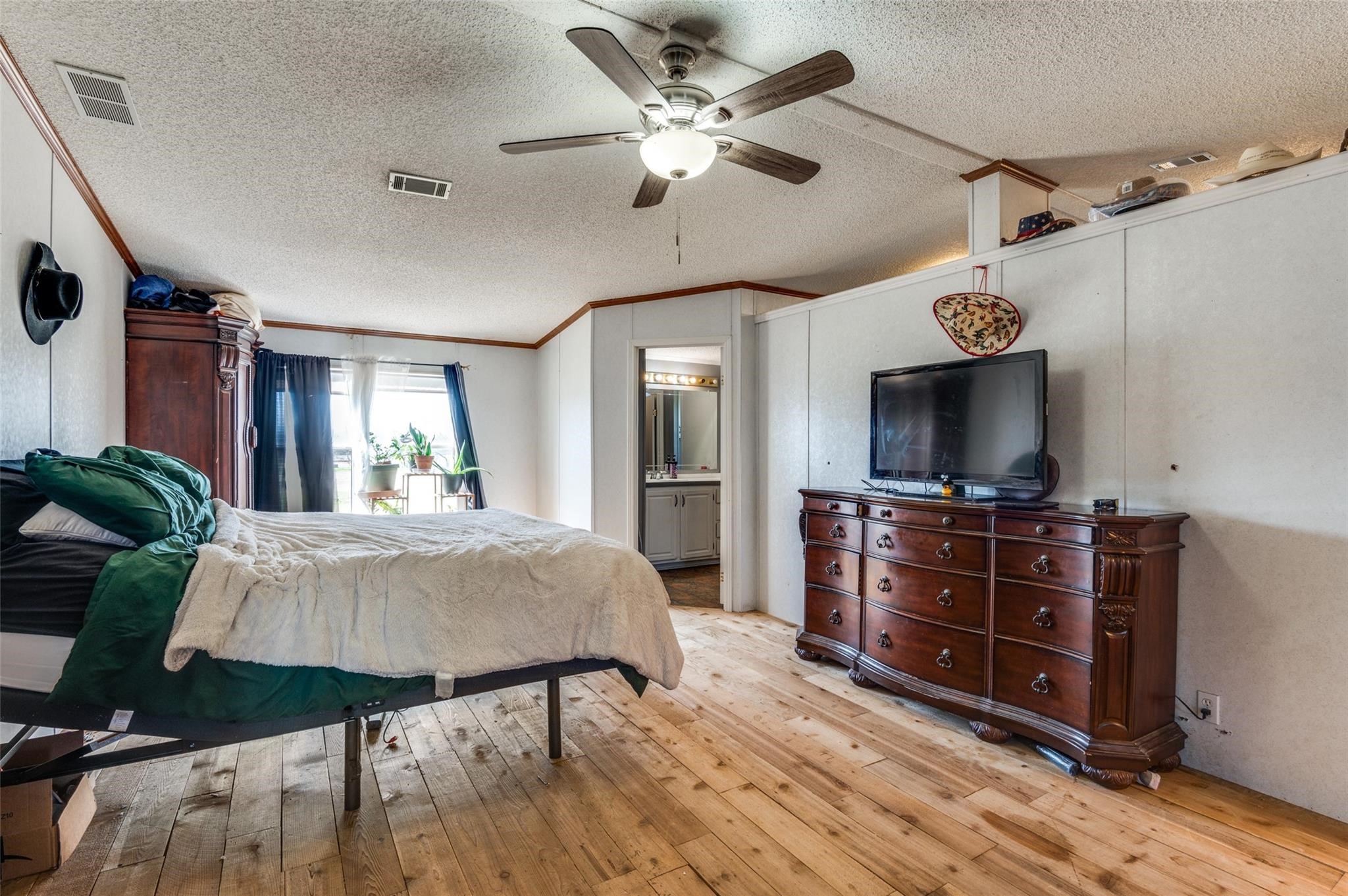 9876 NW County Road 2221