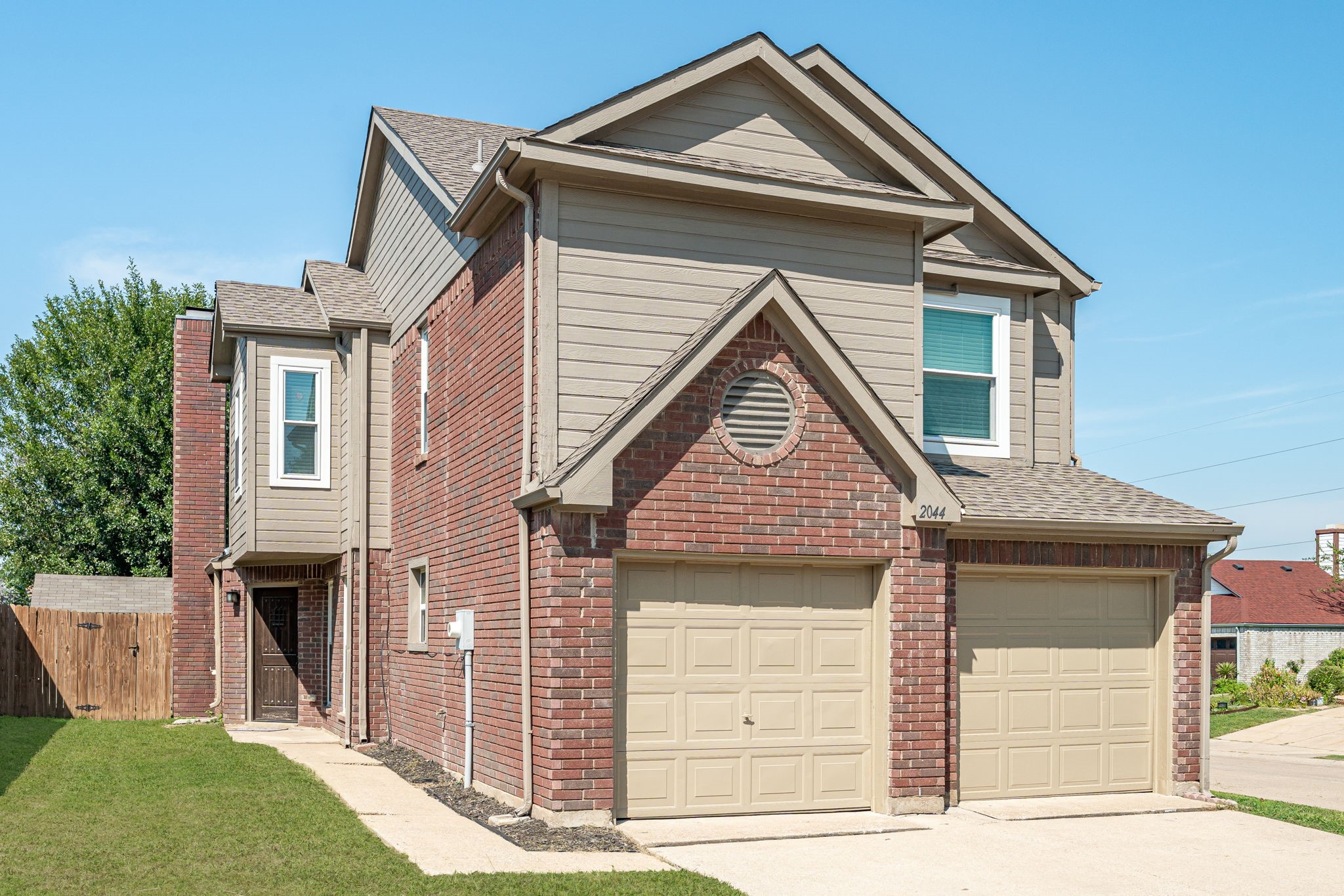 2044 Mallard Drive