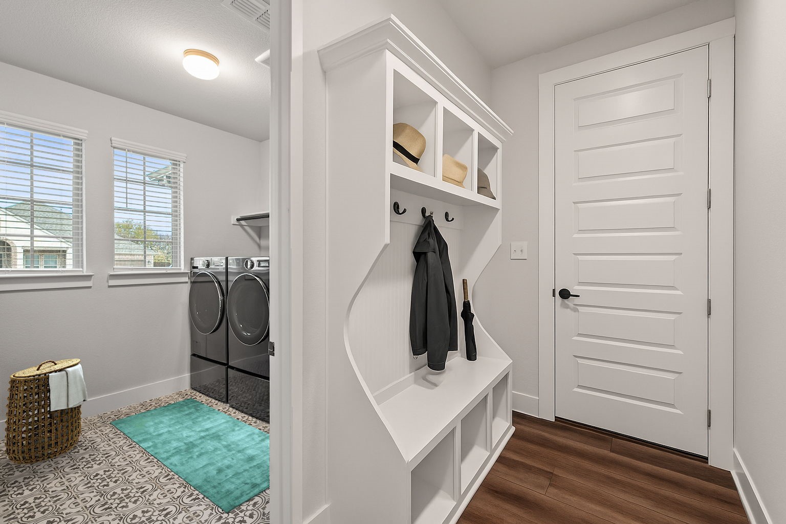 1213 Villalonga Drive