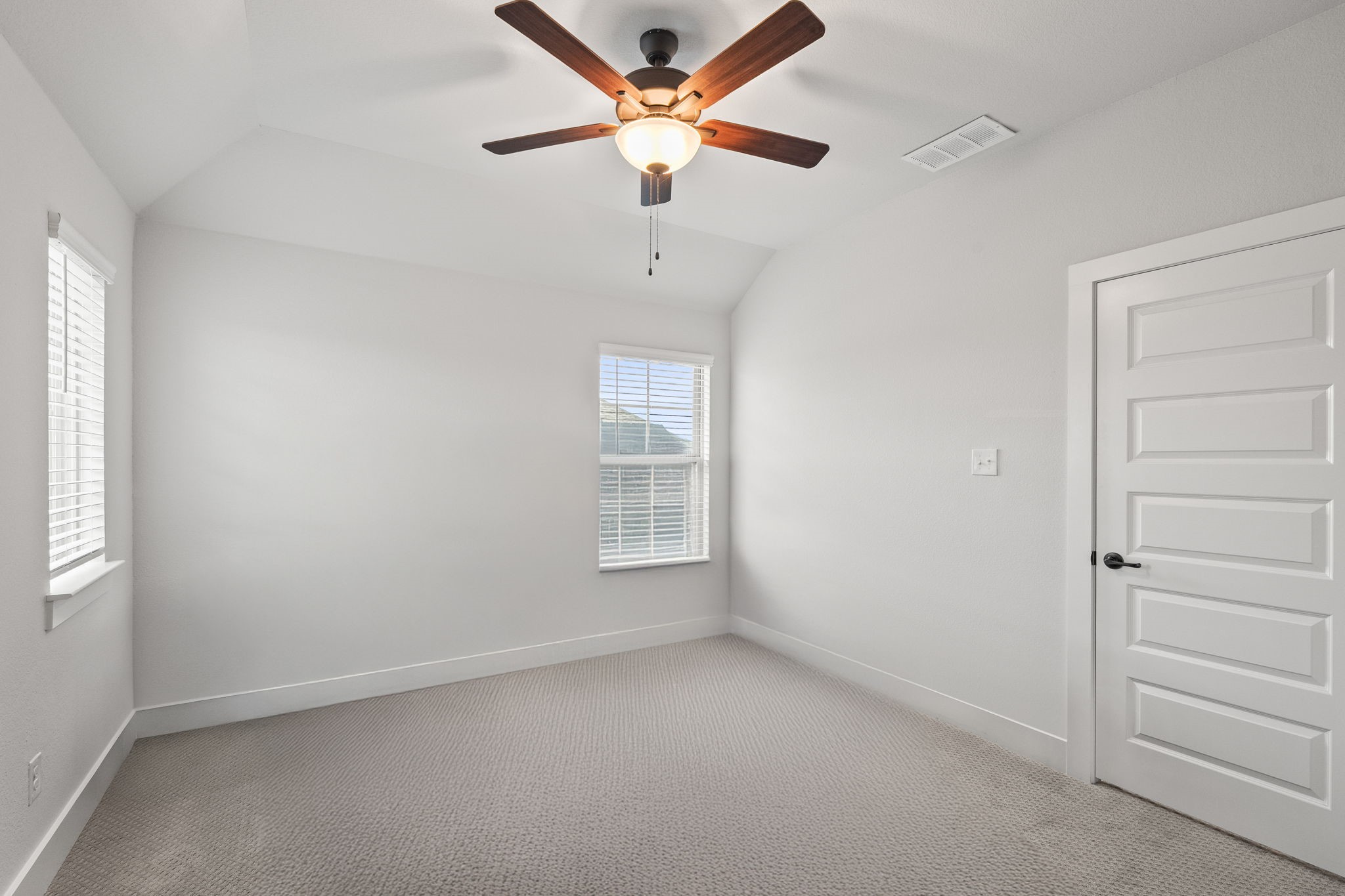 1213 Villalonga Drive