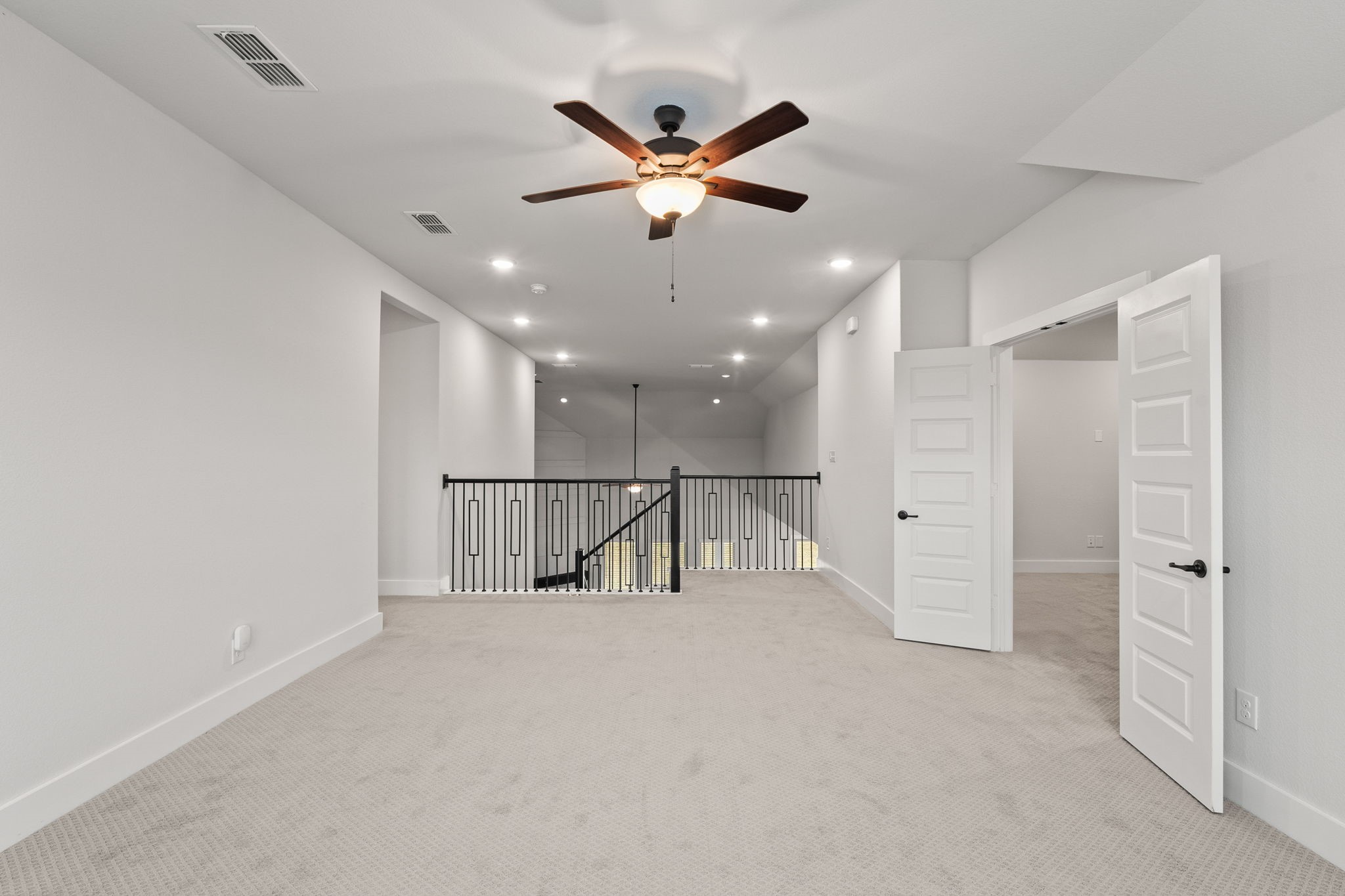 1213 Villalonga Drive