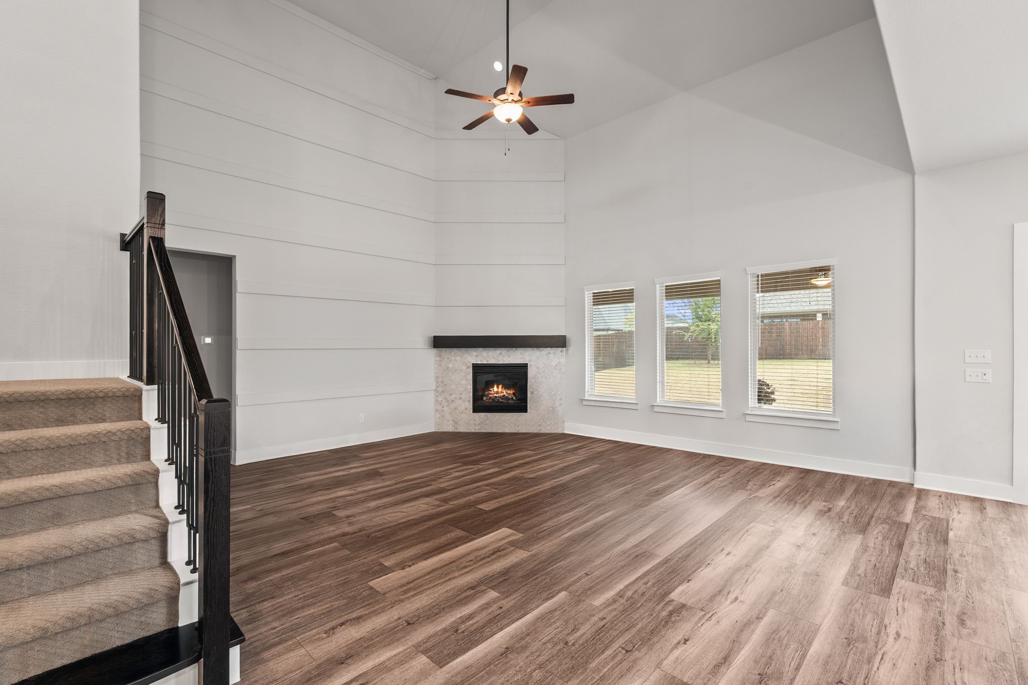 1213 Villalonga Drive