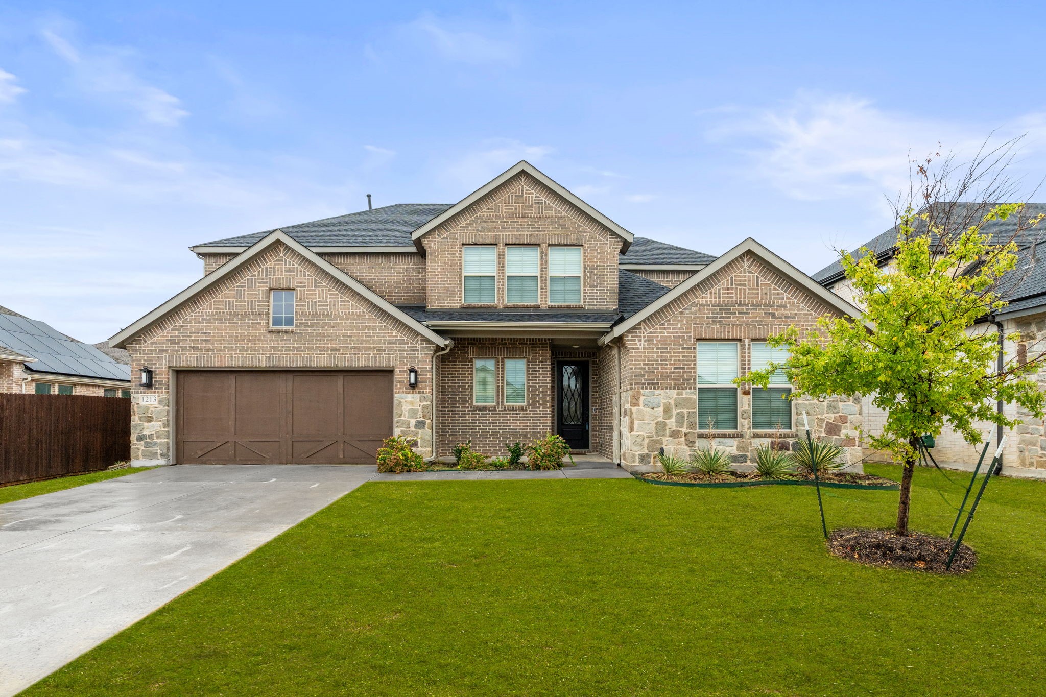 1213 Villalonga Drive