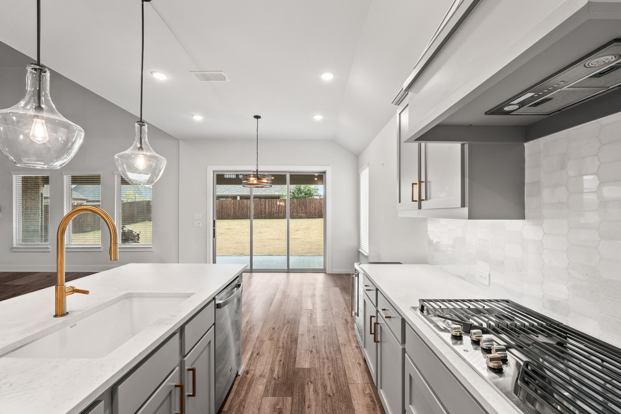 1213 Villalonga Drive