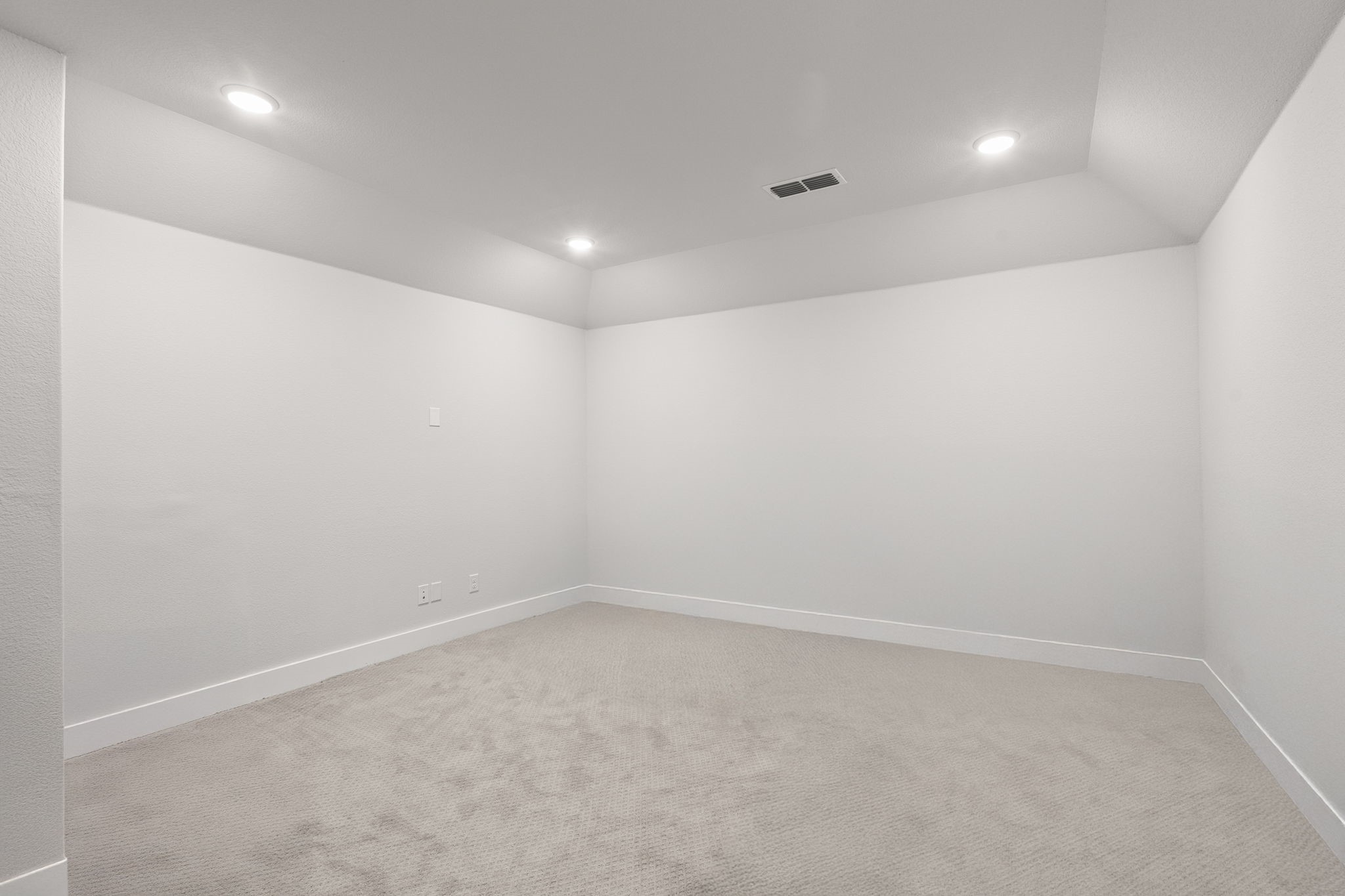 1213 Villalonga Drive