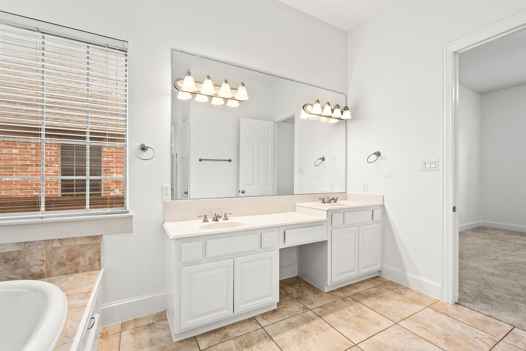 1312 Kerrville Drive