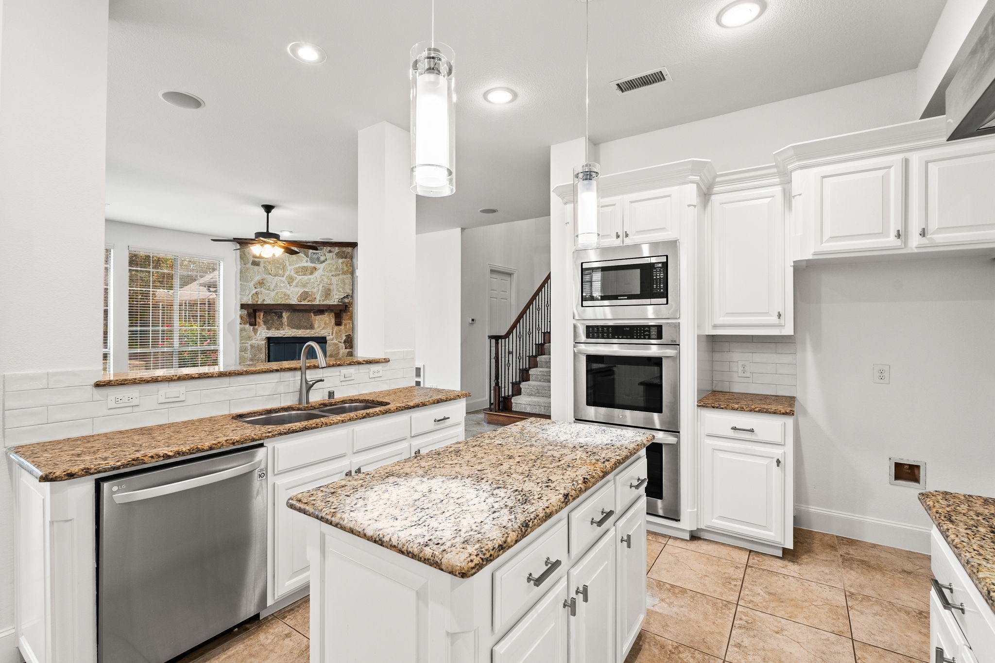 1312 Kerrville Drive