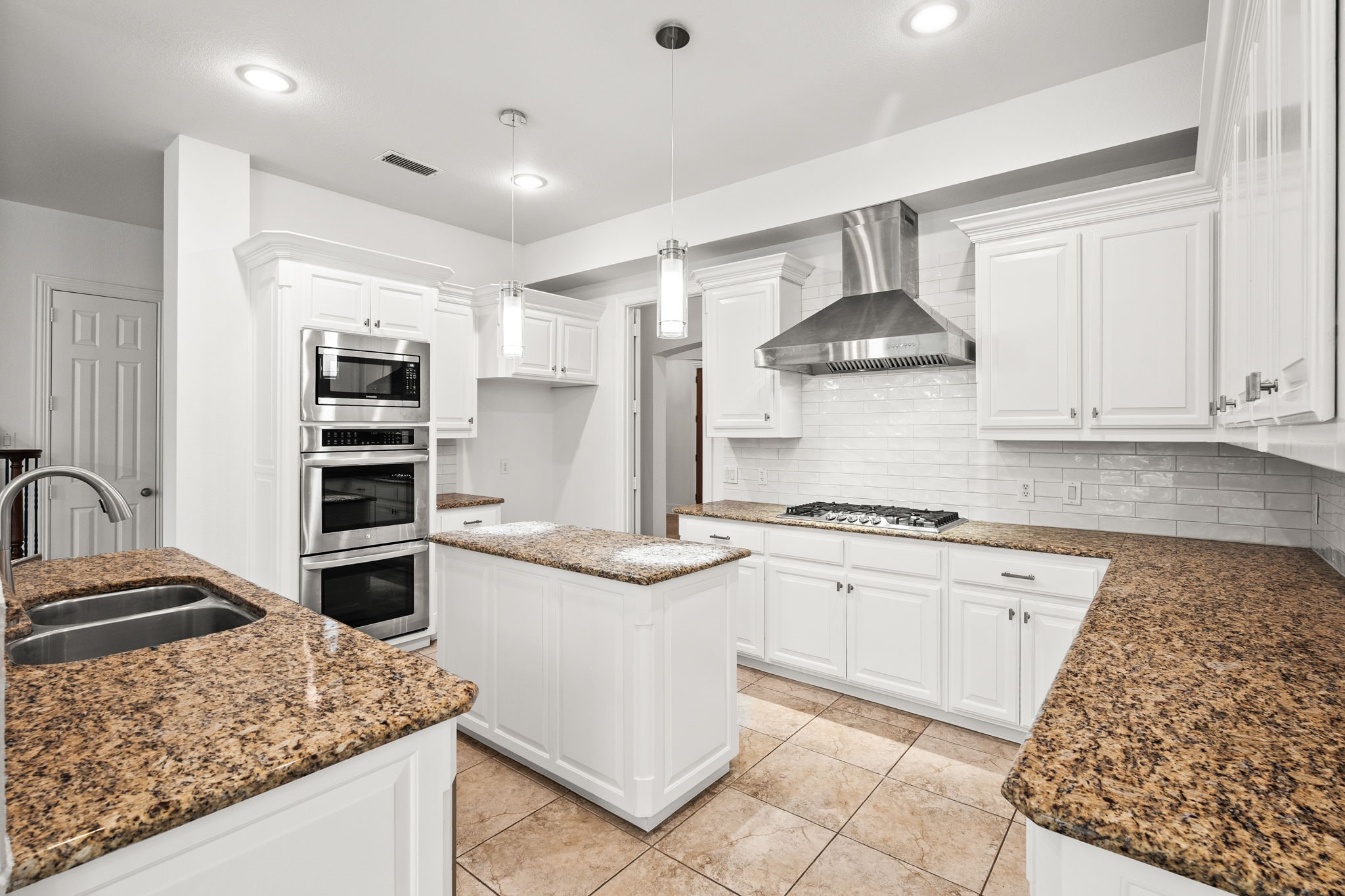 1312 Kerrville Drive