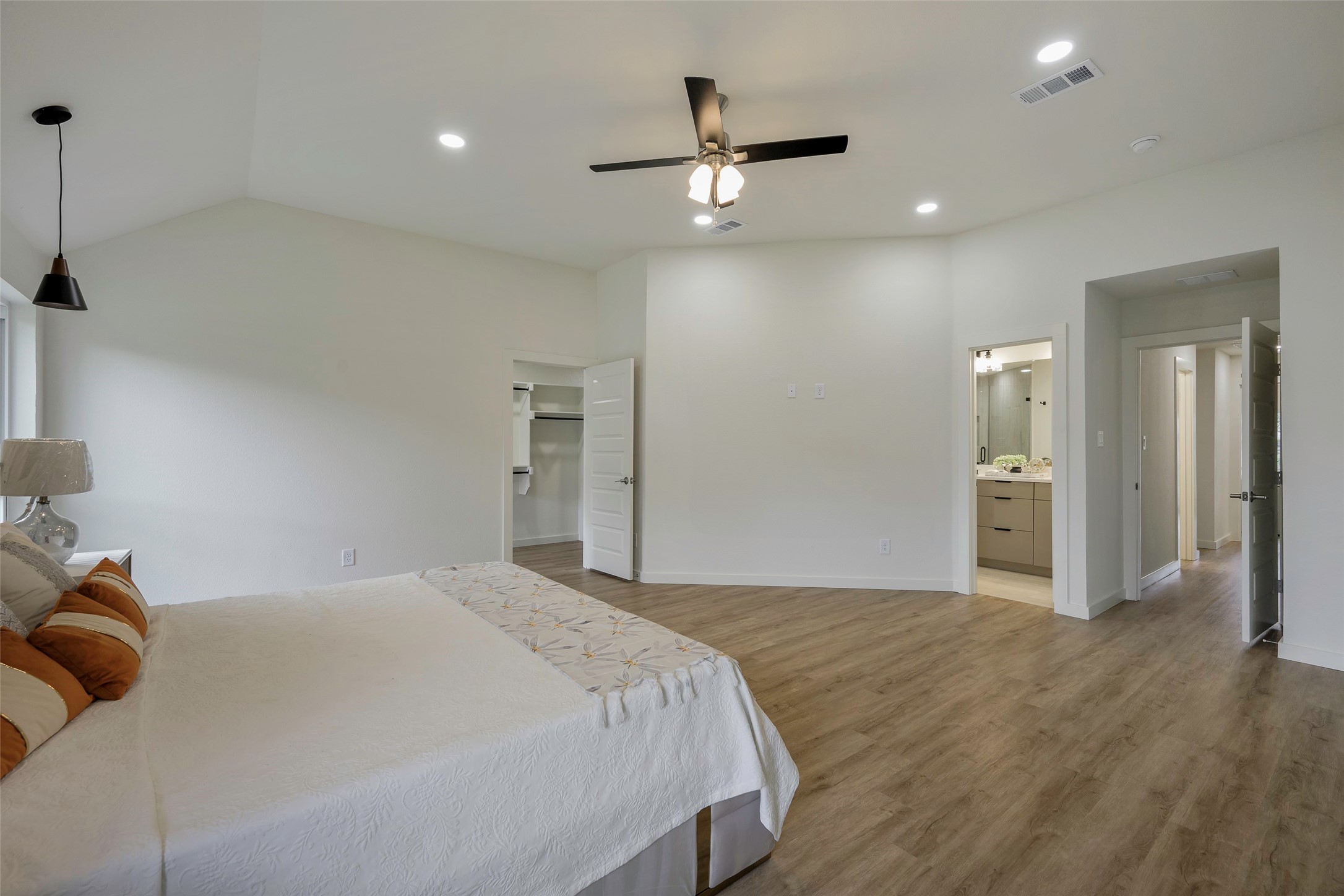 3401 Cross Bend Road