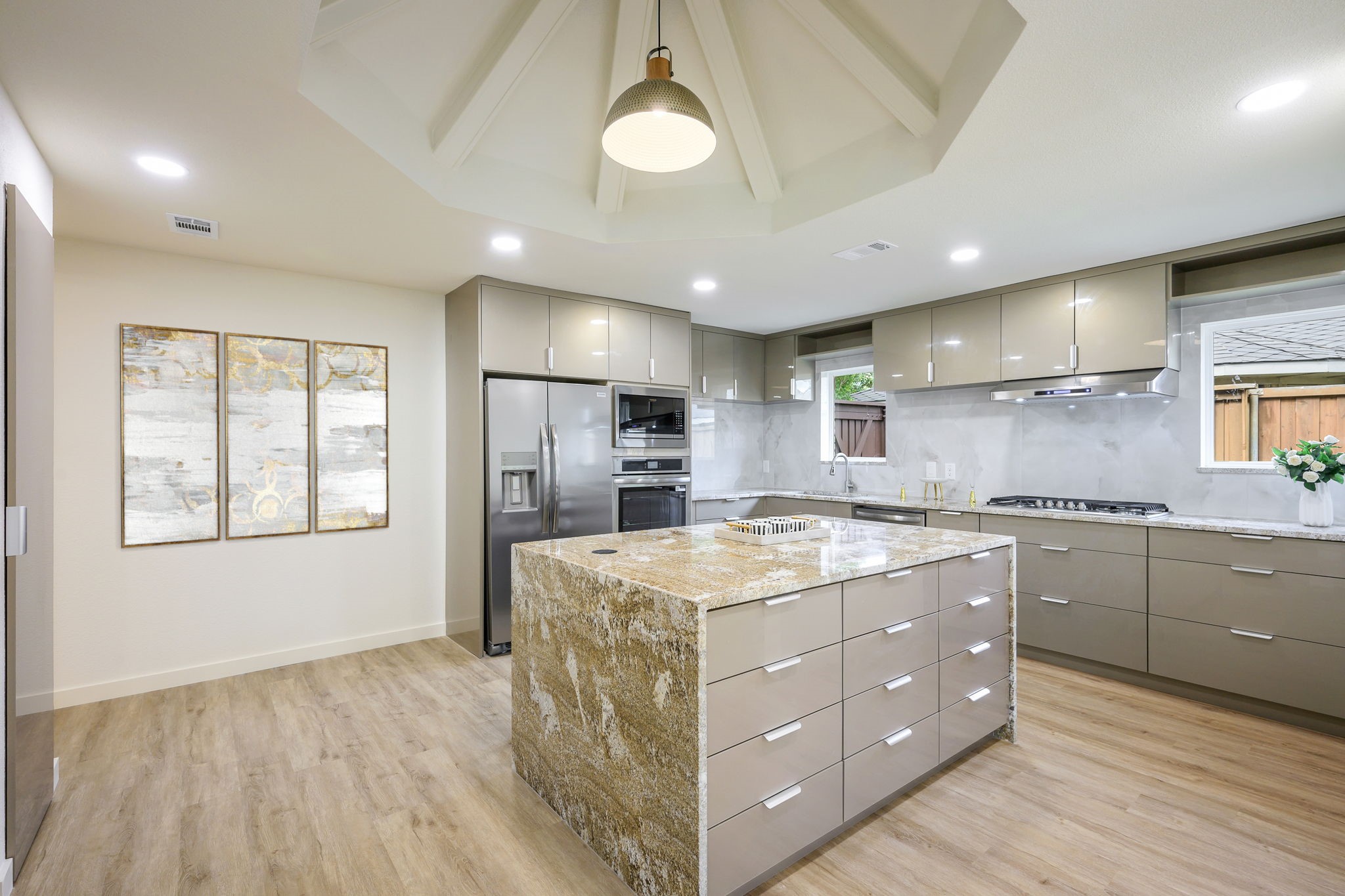 3401 Cross Bend Road
