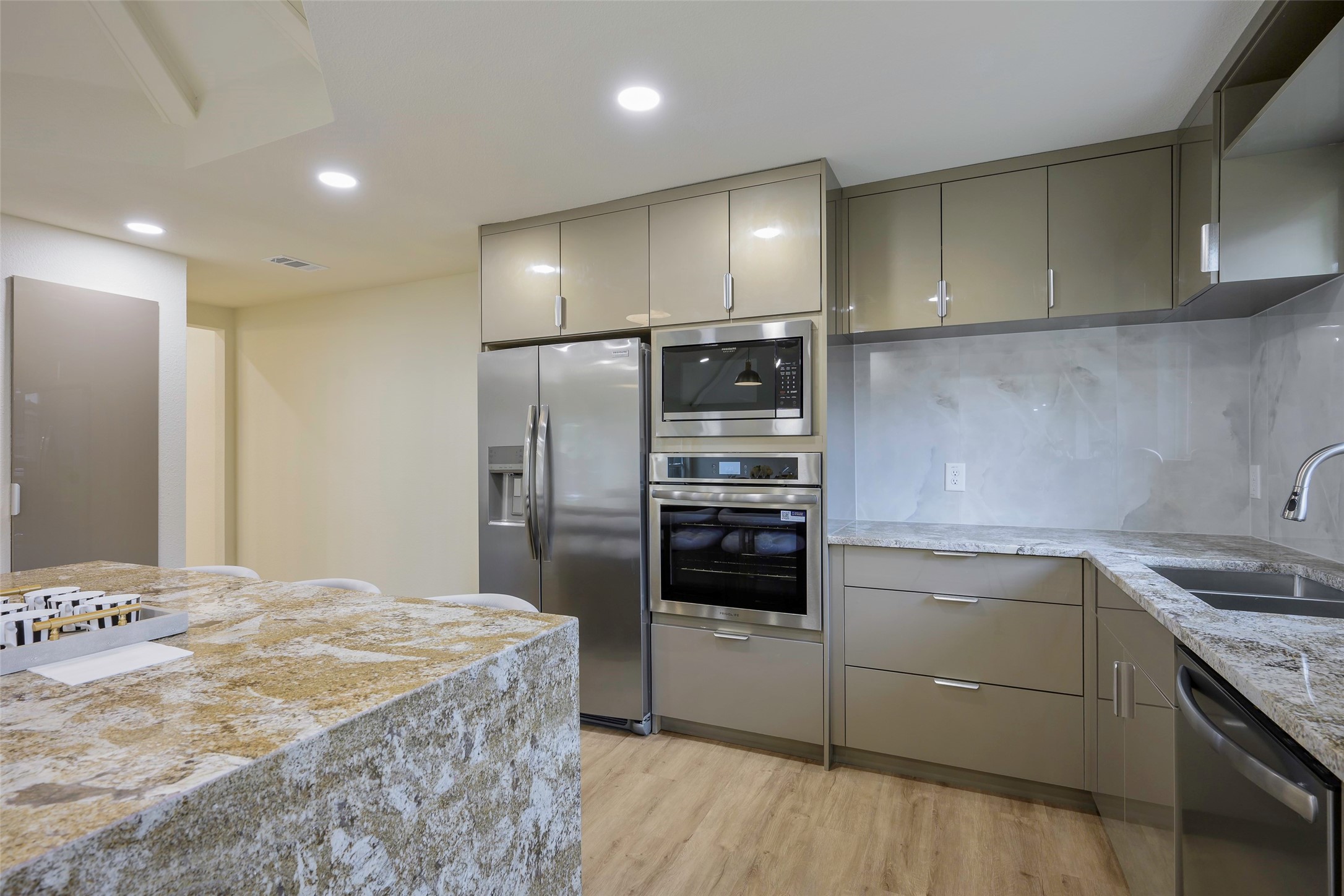 3401 Cross Bend Road