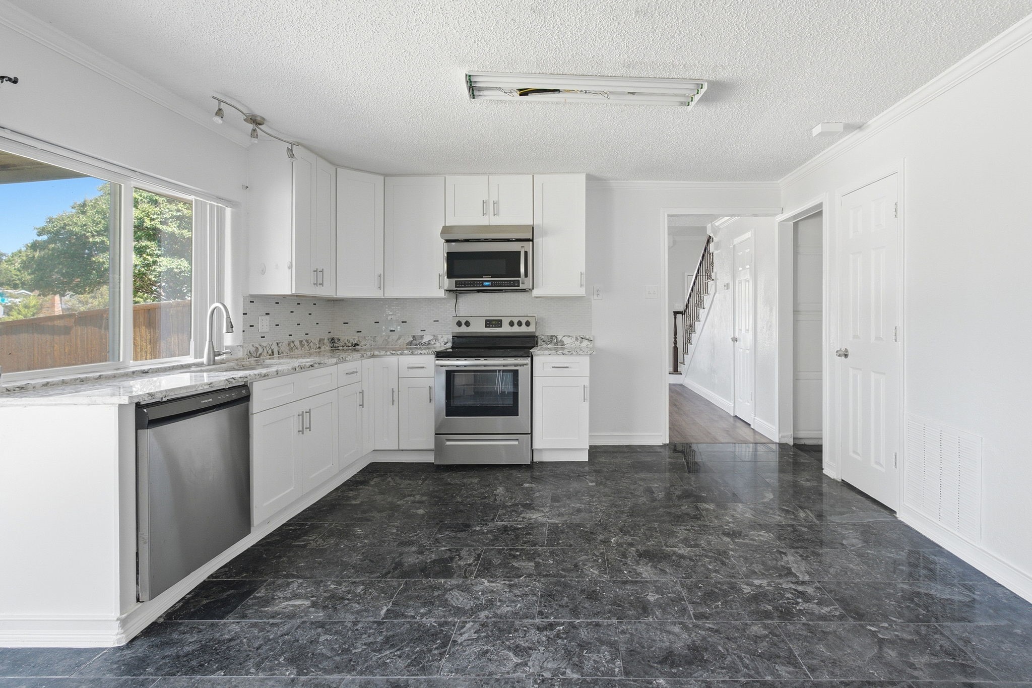 2930 Lancer Lane
