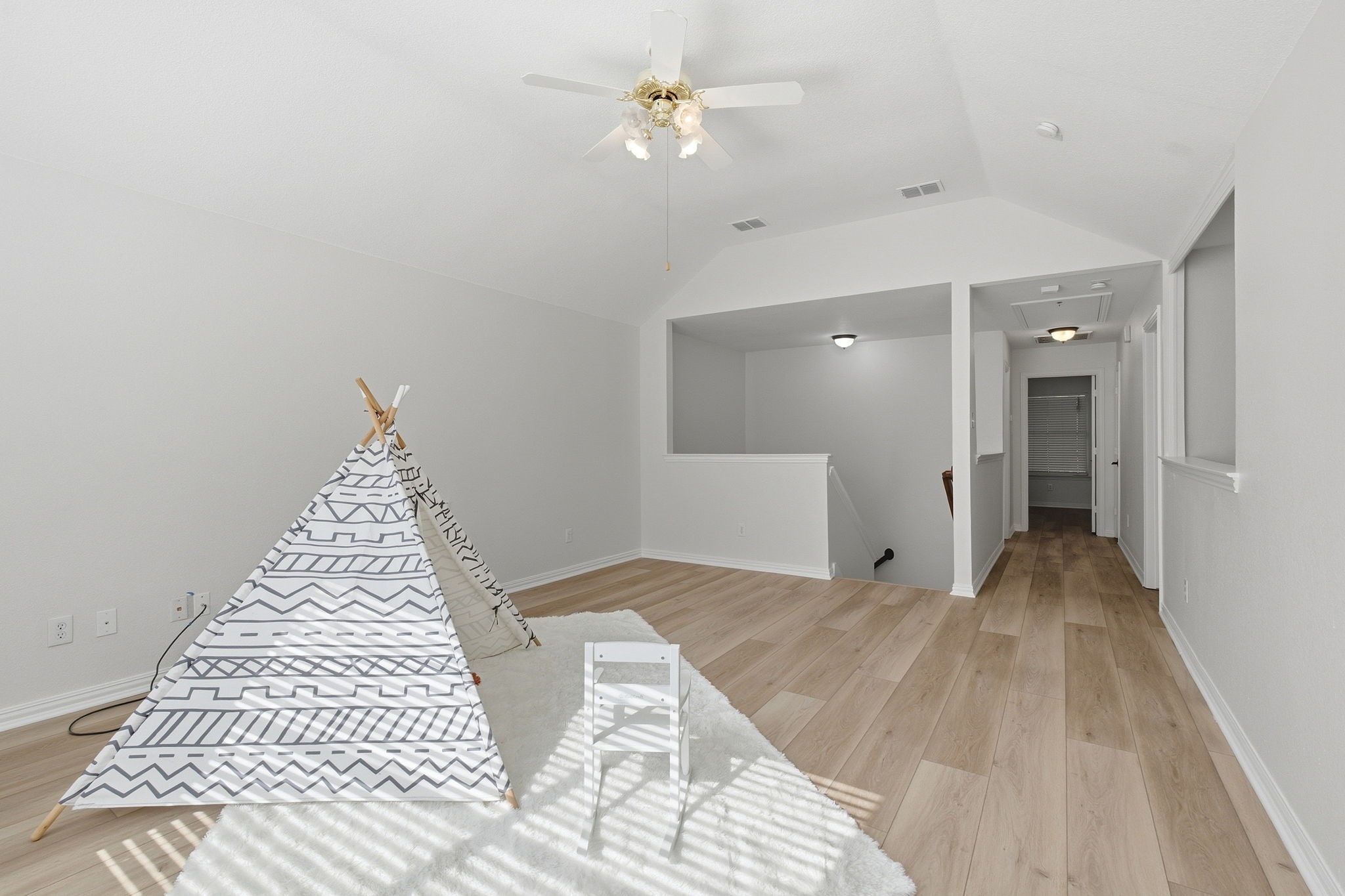1667 Idlewild Drive