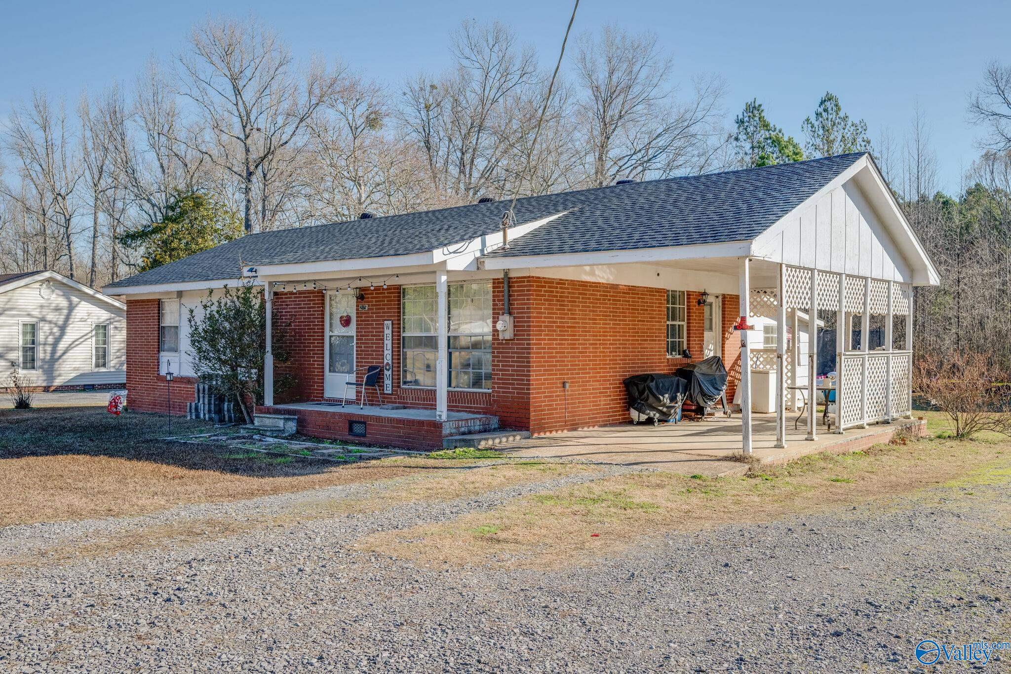 215 Hereford Street