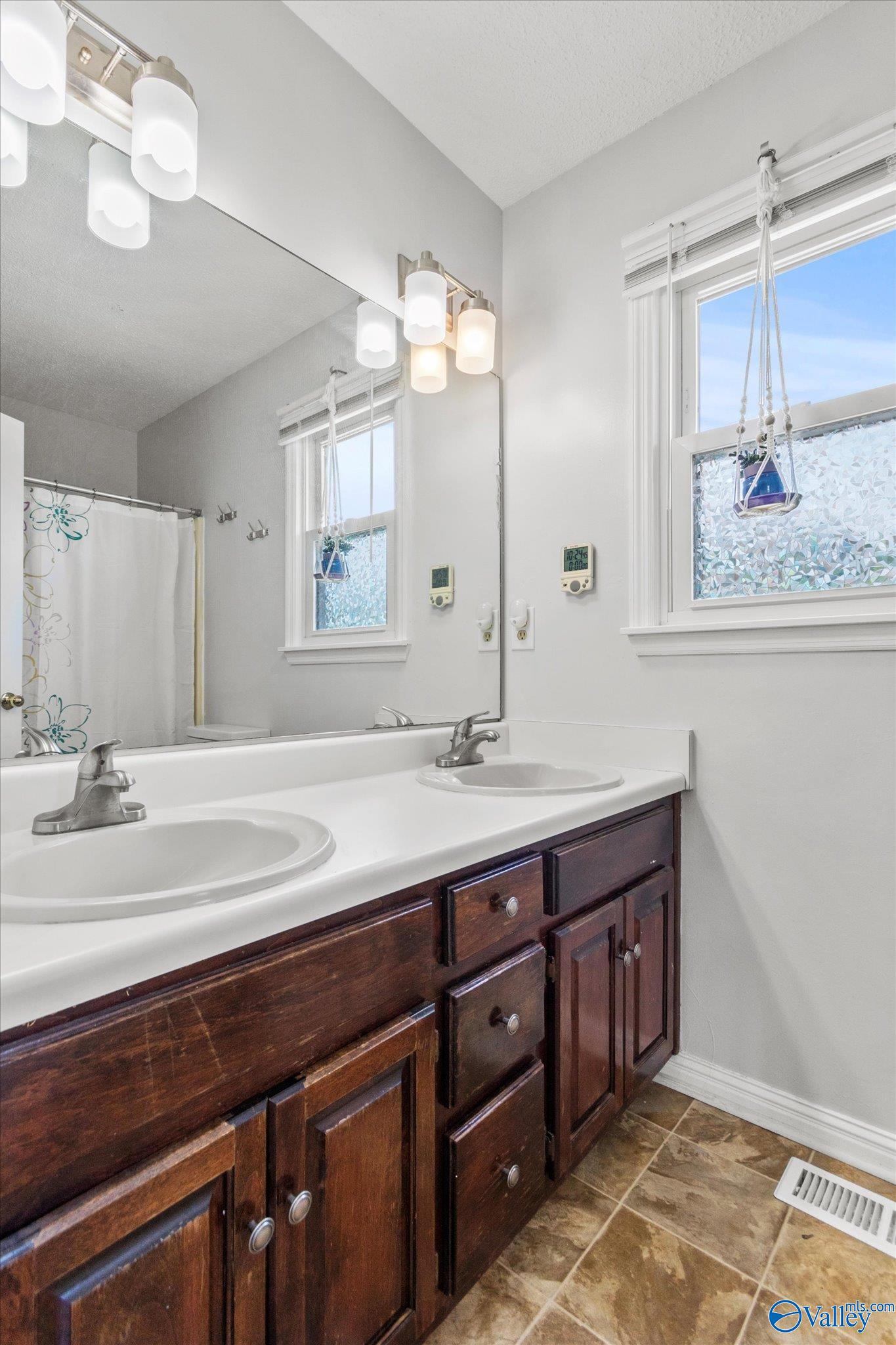 117 Sleepy Hollow Lane