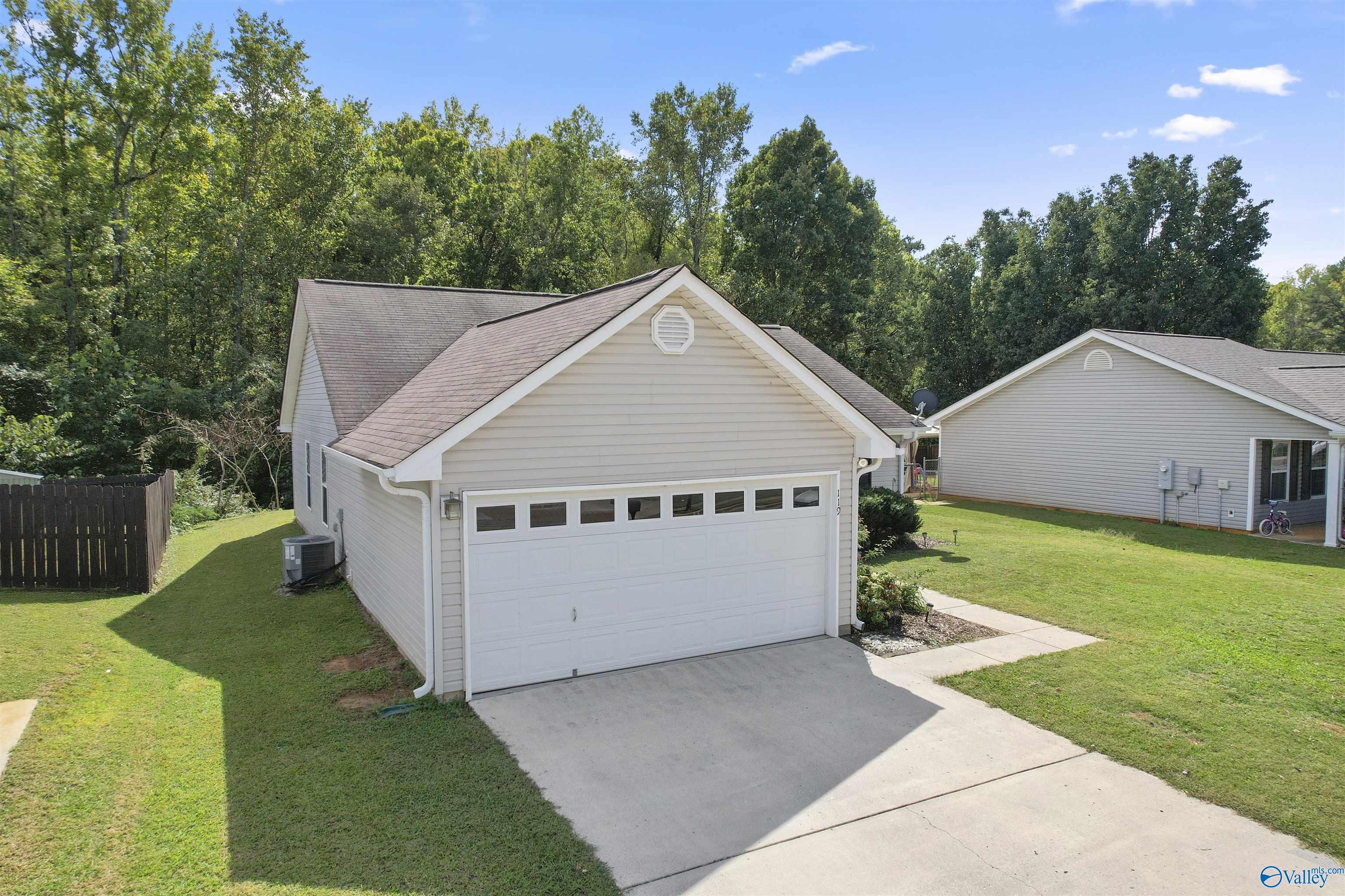 119 Sandy Hollow Drive NW