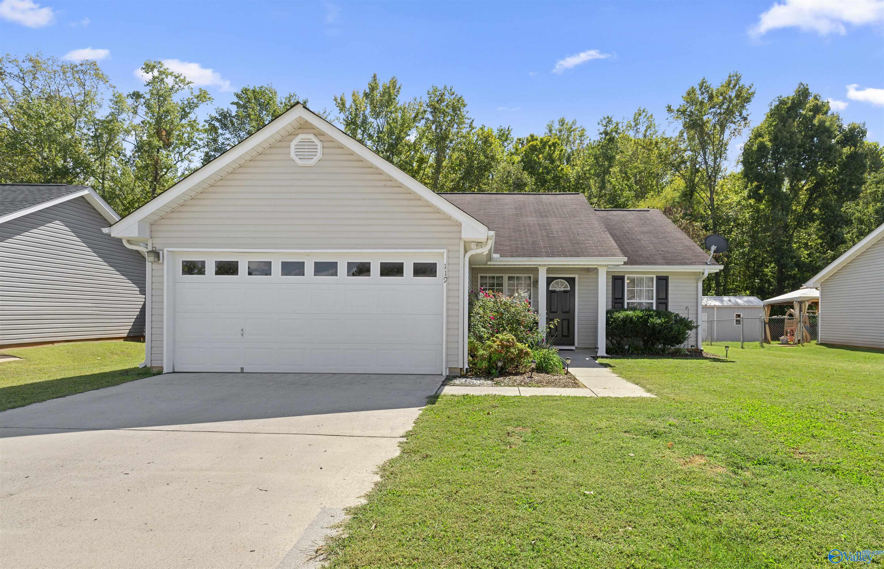 119 Sandy Hollow Drive NW