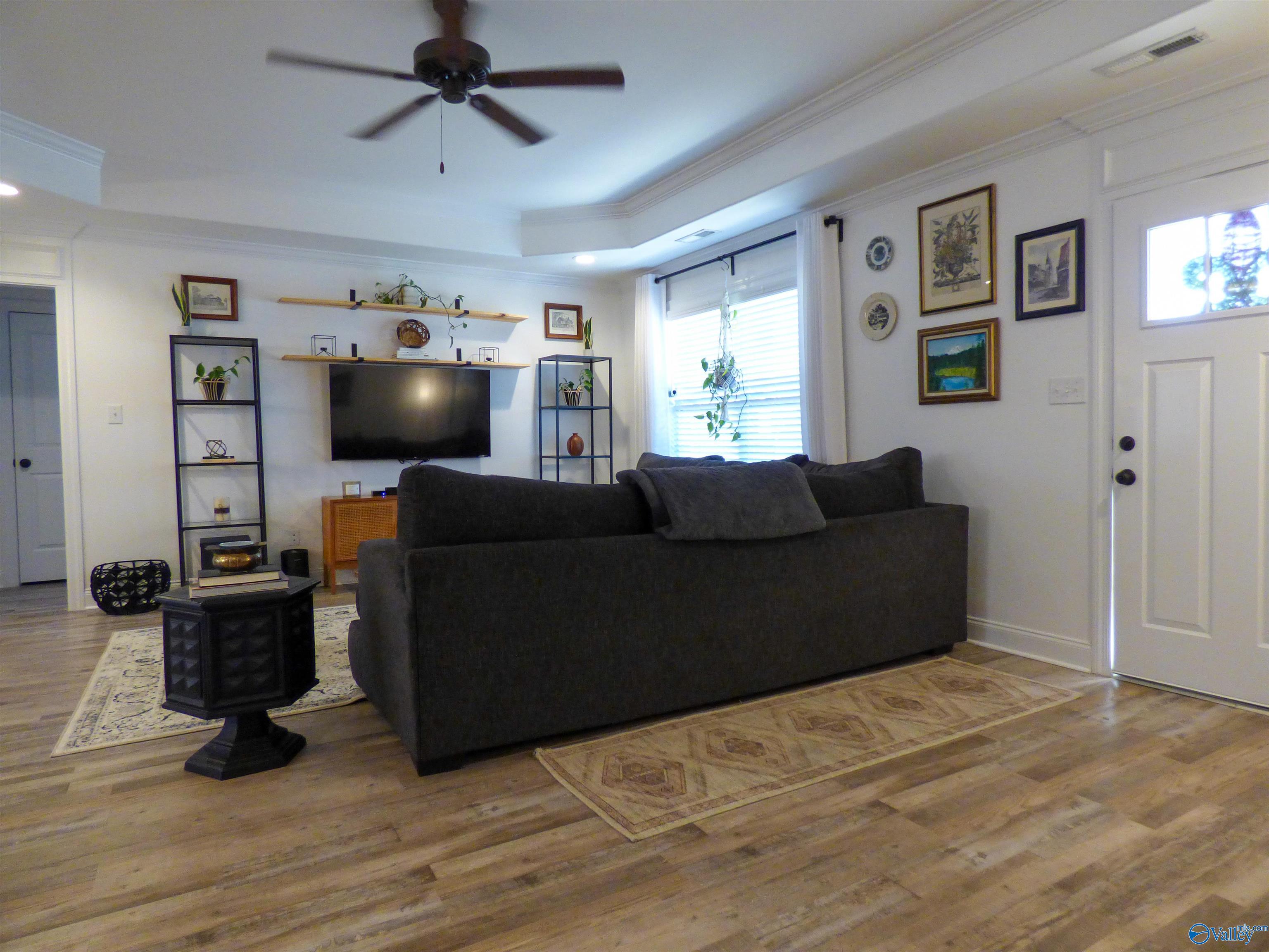 112 Compass Hill Circle