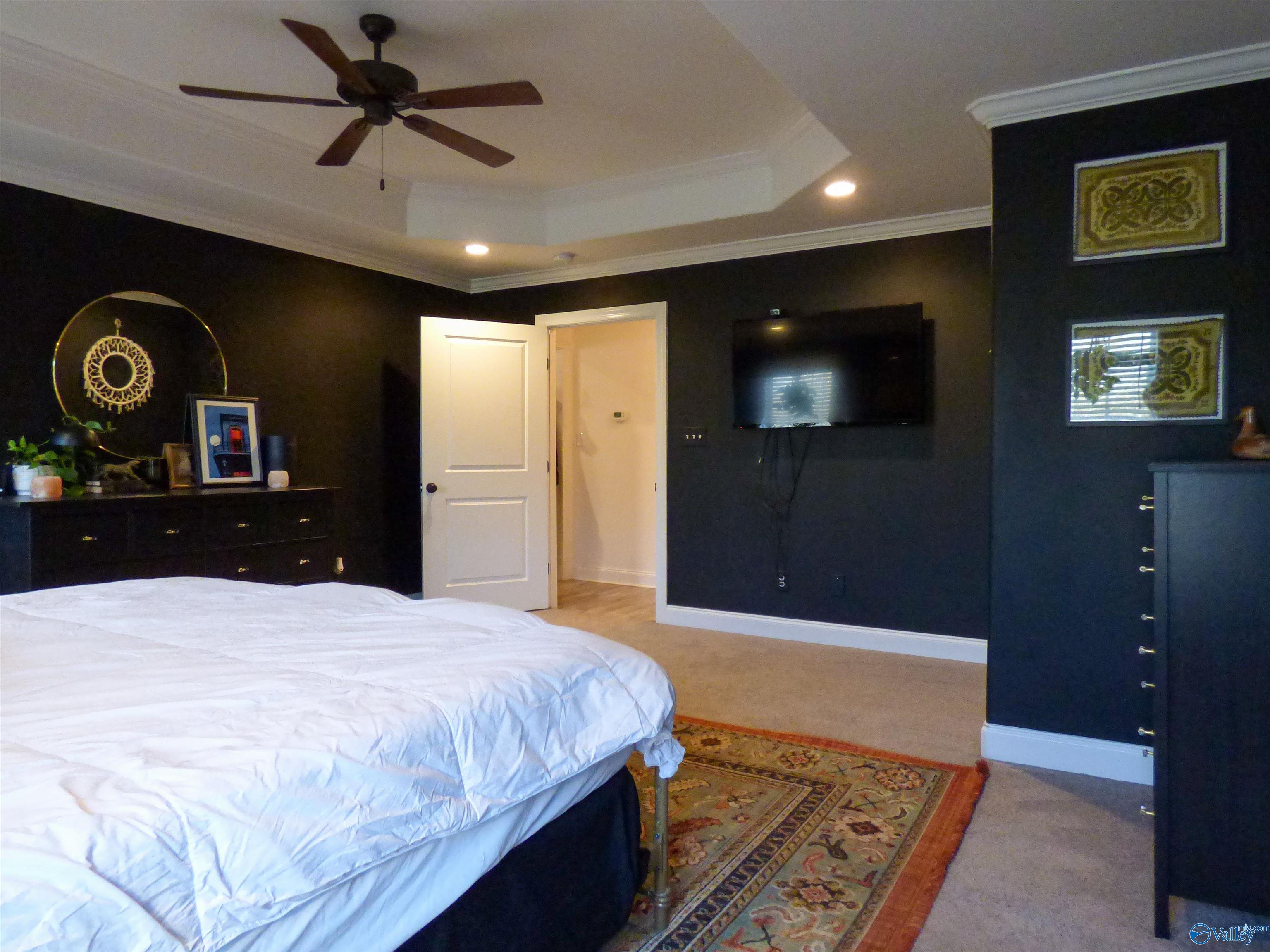 112 Compass Hill Circle